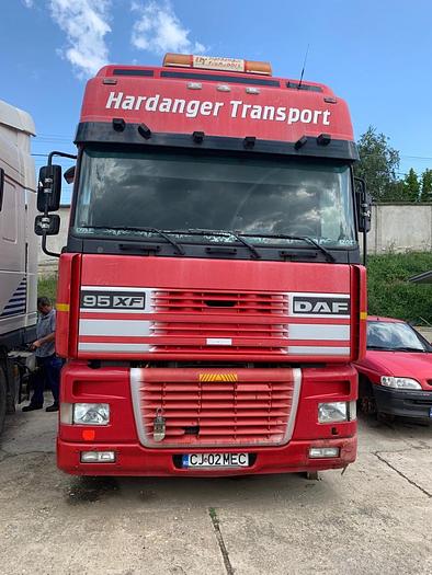 2002 DAF 95.480 XF 6x2 EURO 3 MANUAL 10 TYRES