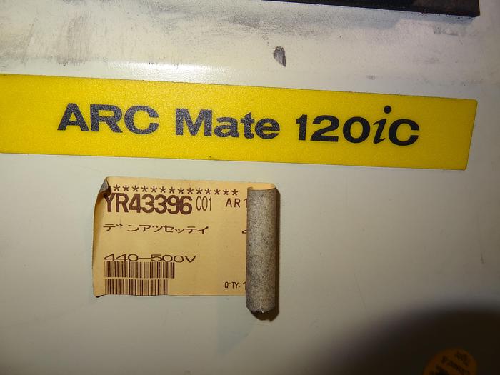 Used FANUC ARCMATE 120iC/10L 6 AXIS CNC MIG WELDING ROBOT WITH R30iA CONTROLLER