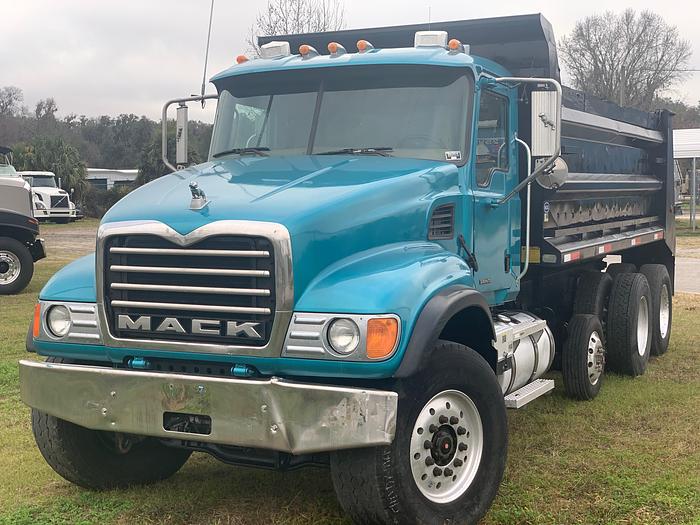 Used 2005 MACK CV 713 GRANITE