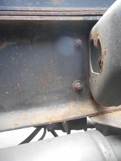 Used 2002 International 4900- Stock #: 8622