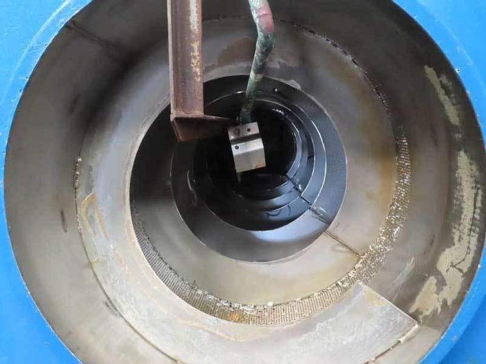 Used SHRED-TECH 7.5HP DUAL SHAFT SHREDDER