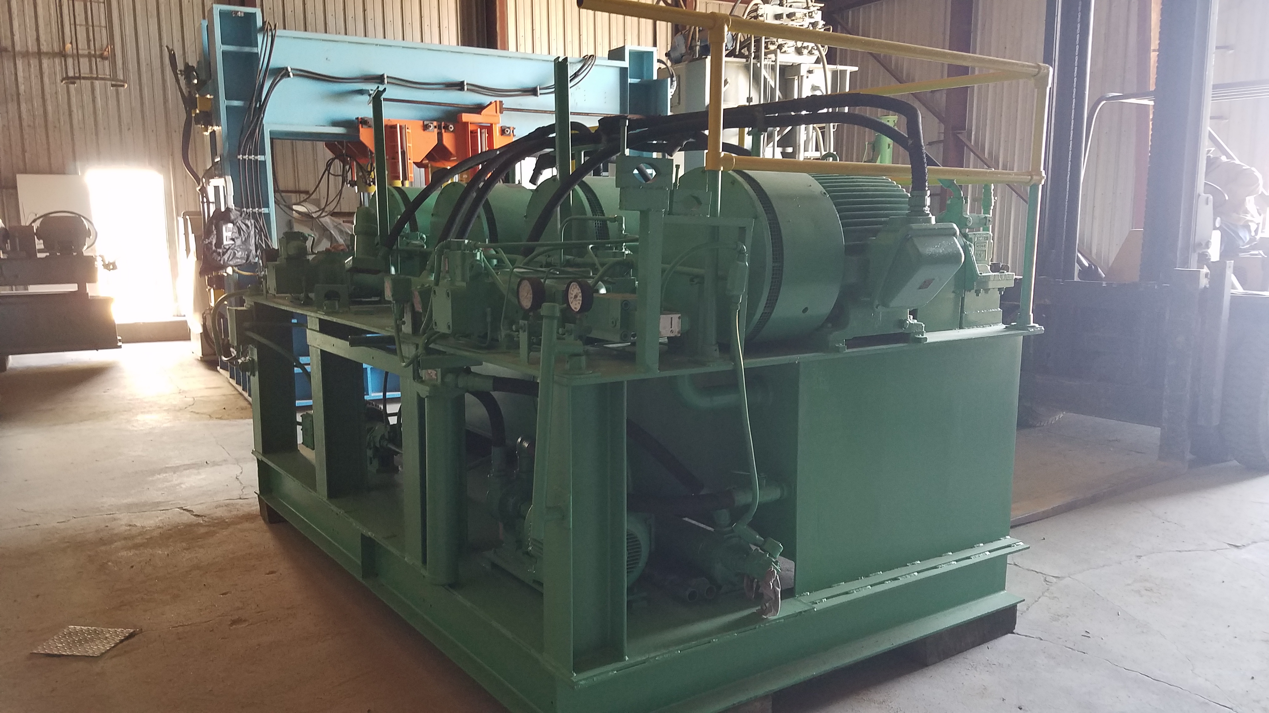 Used 250 Ton Advanced Machine Horiz. Hyd. Press