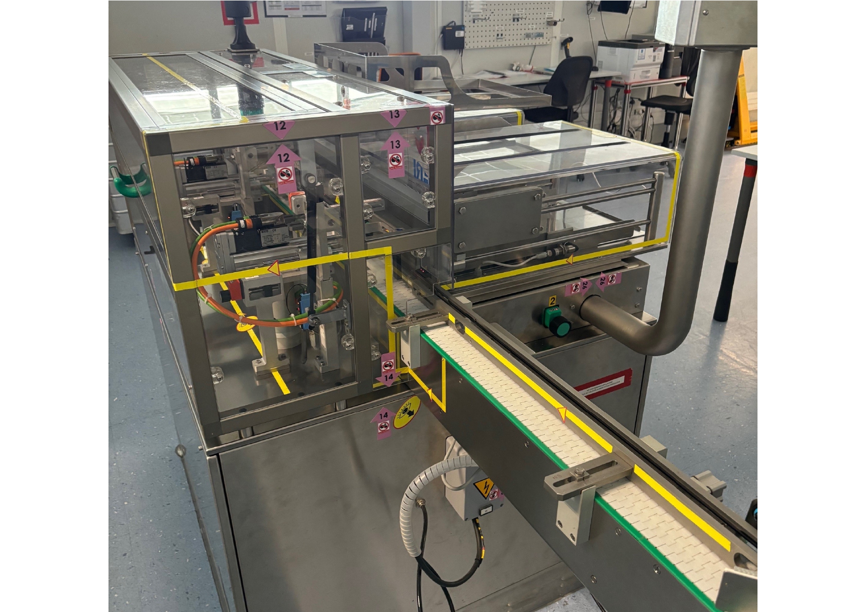 Used Reboxing Table - Marchesini Group - TM2 - 001.FR