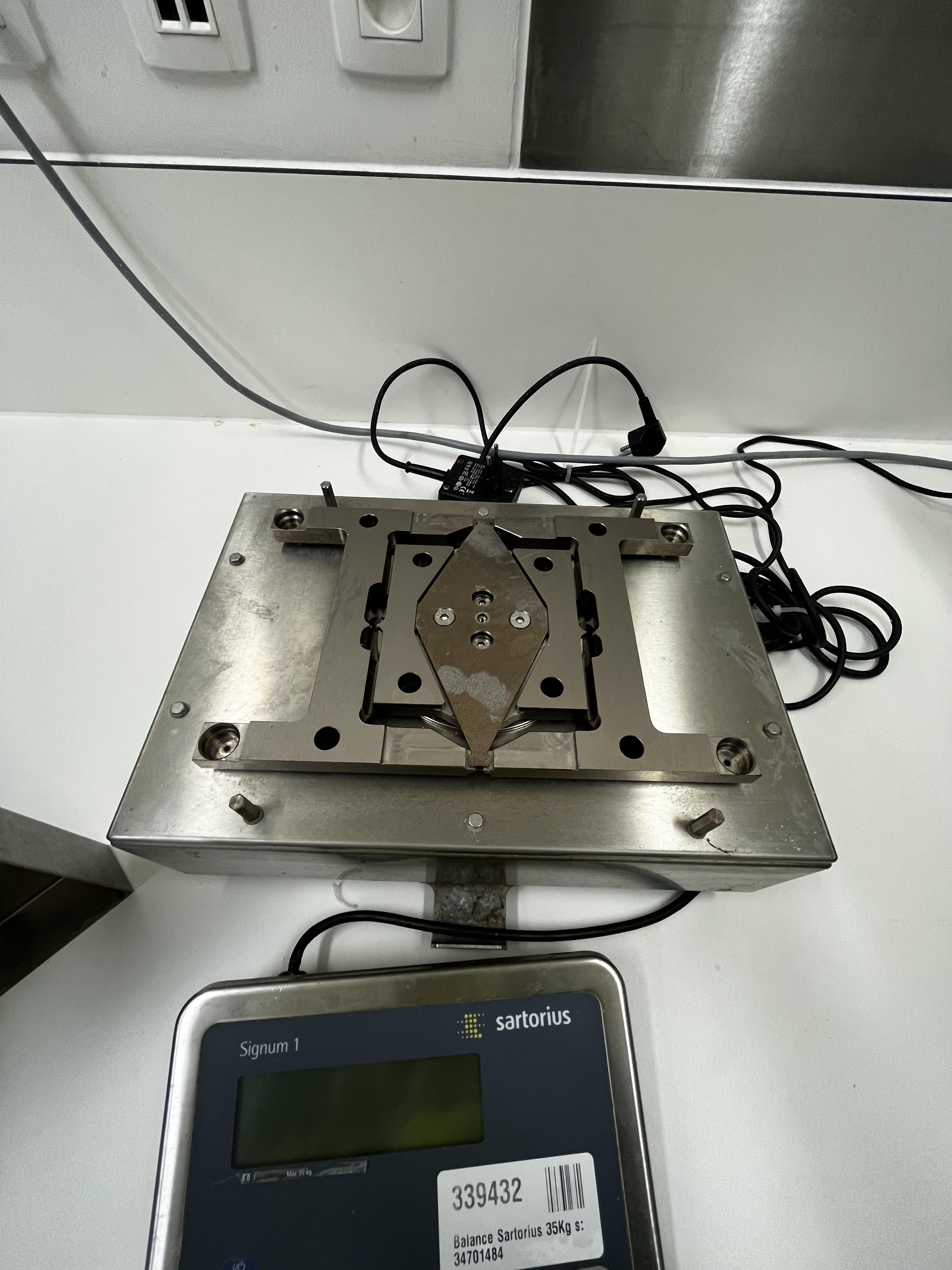 Used Scales 35 Kg - Sartorius - SIWSDCS-1-35-H - 39.03.027.GR