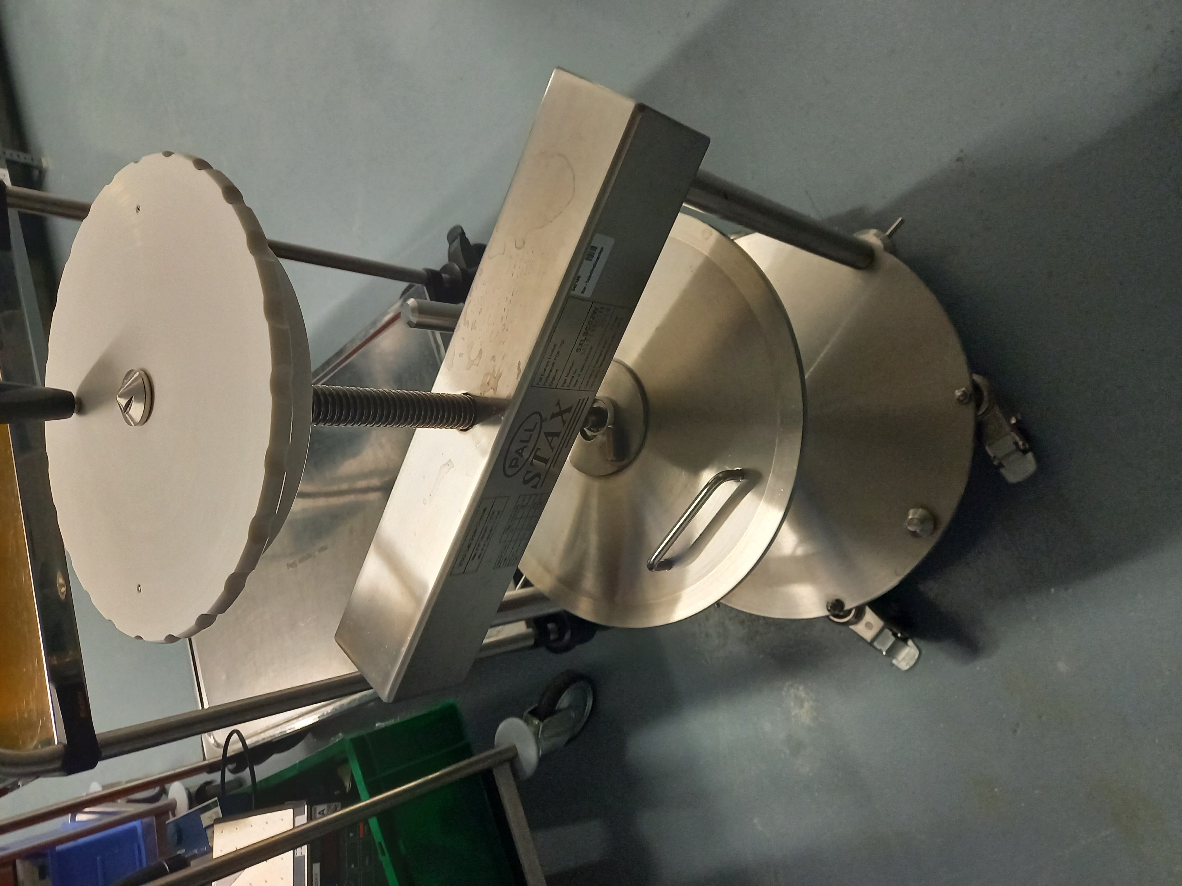 Used Filter Holder - Pall - 01.010.GG