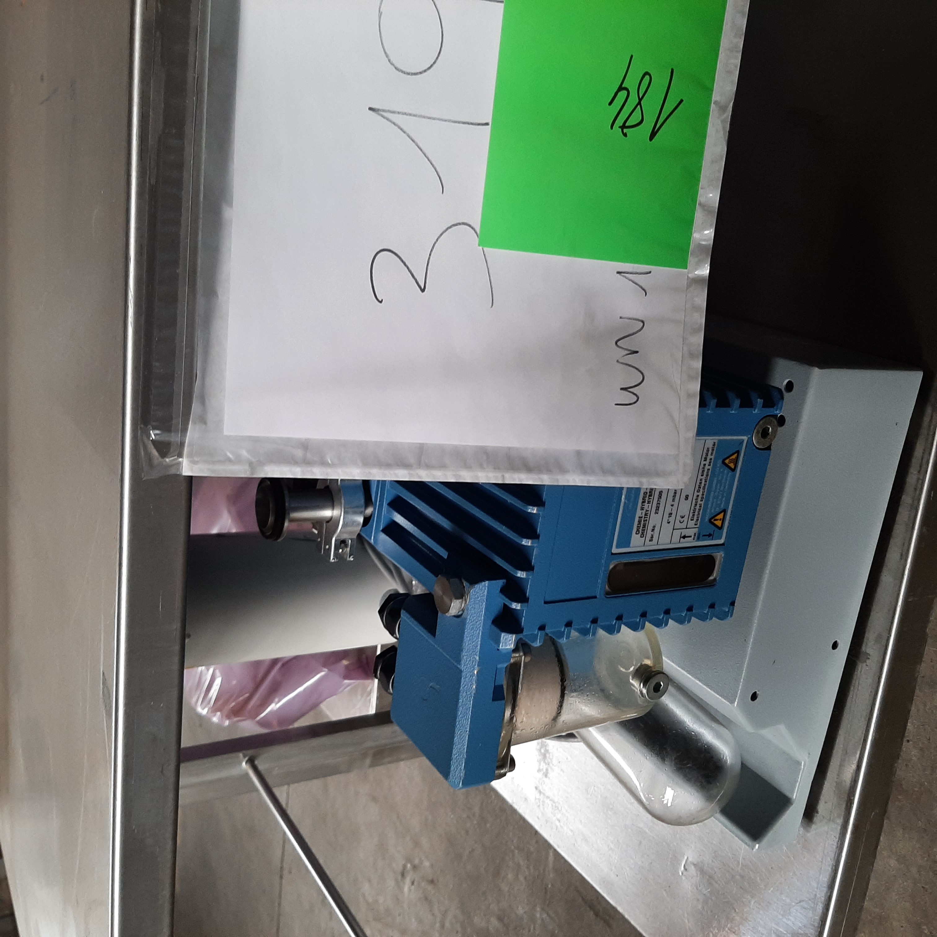 Used Vacuum Pump - DK3196