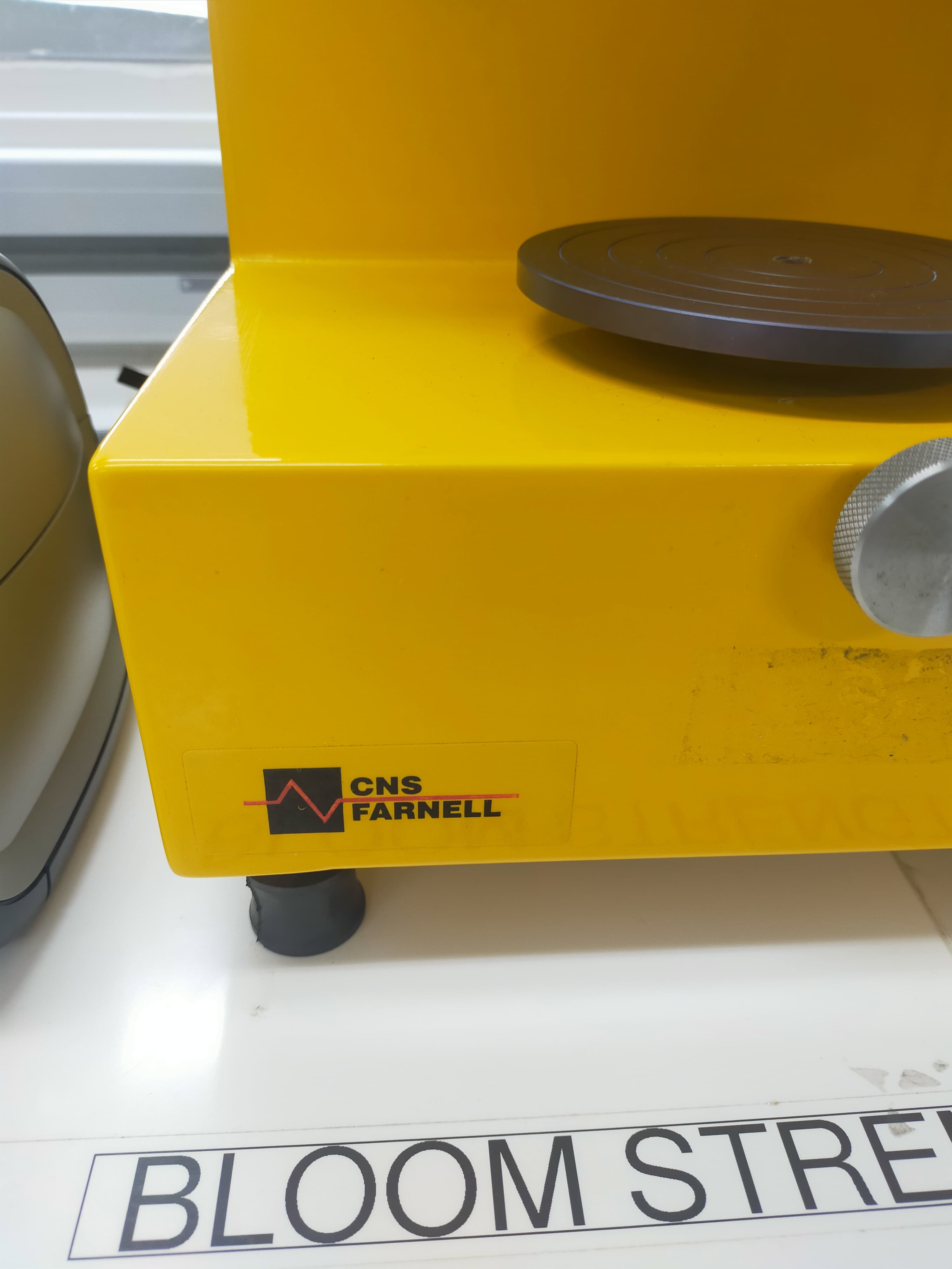 Used Lfra Texture Analyzer - CNS Farnell - TA 1000 - LC0234