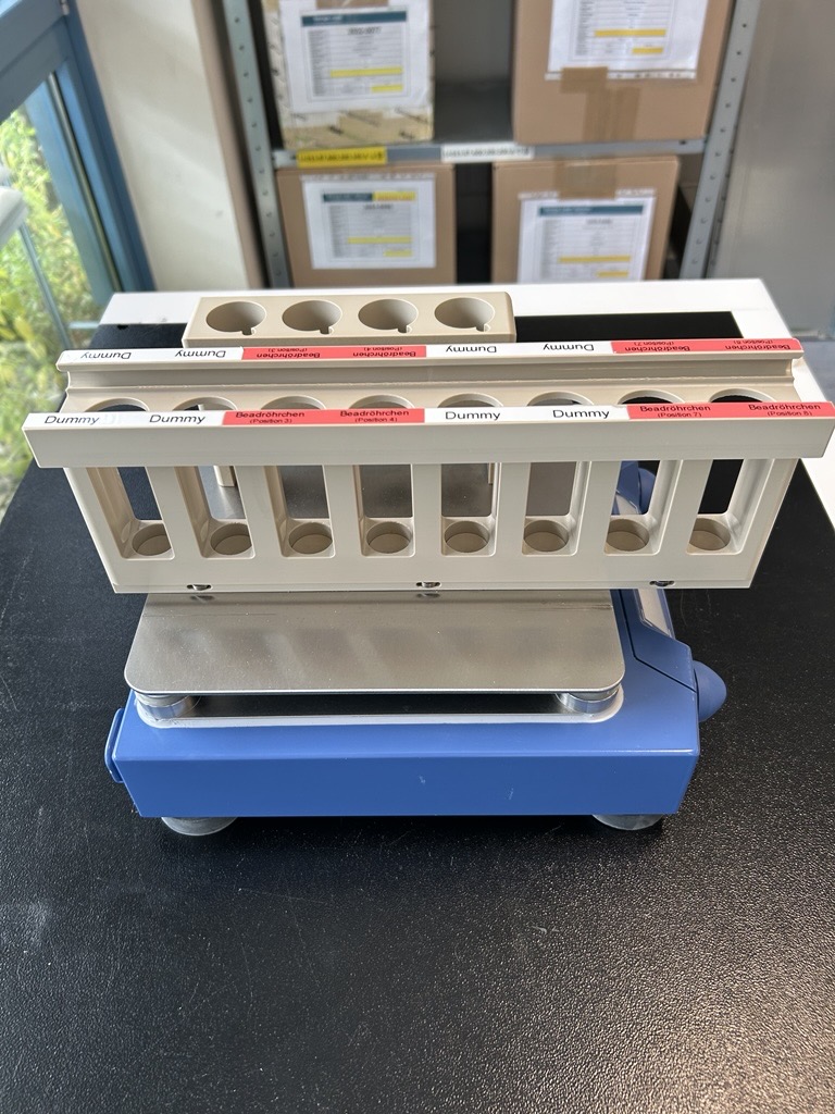 Used Mixing Device (For Vessels >10 ml) - Ika - KS 130 C - BTH155, BTH163