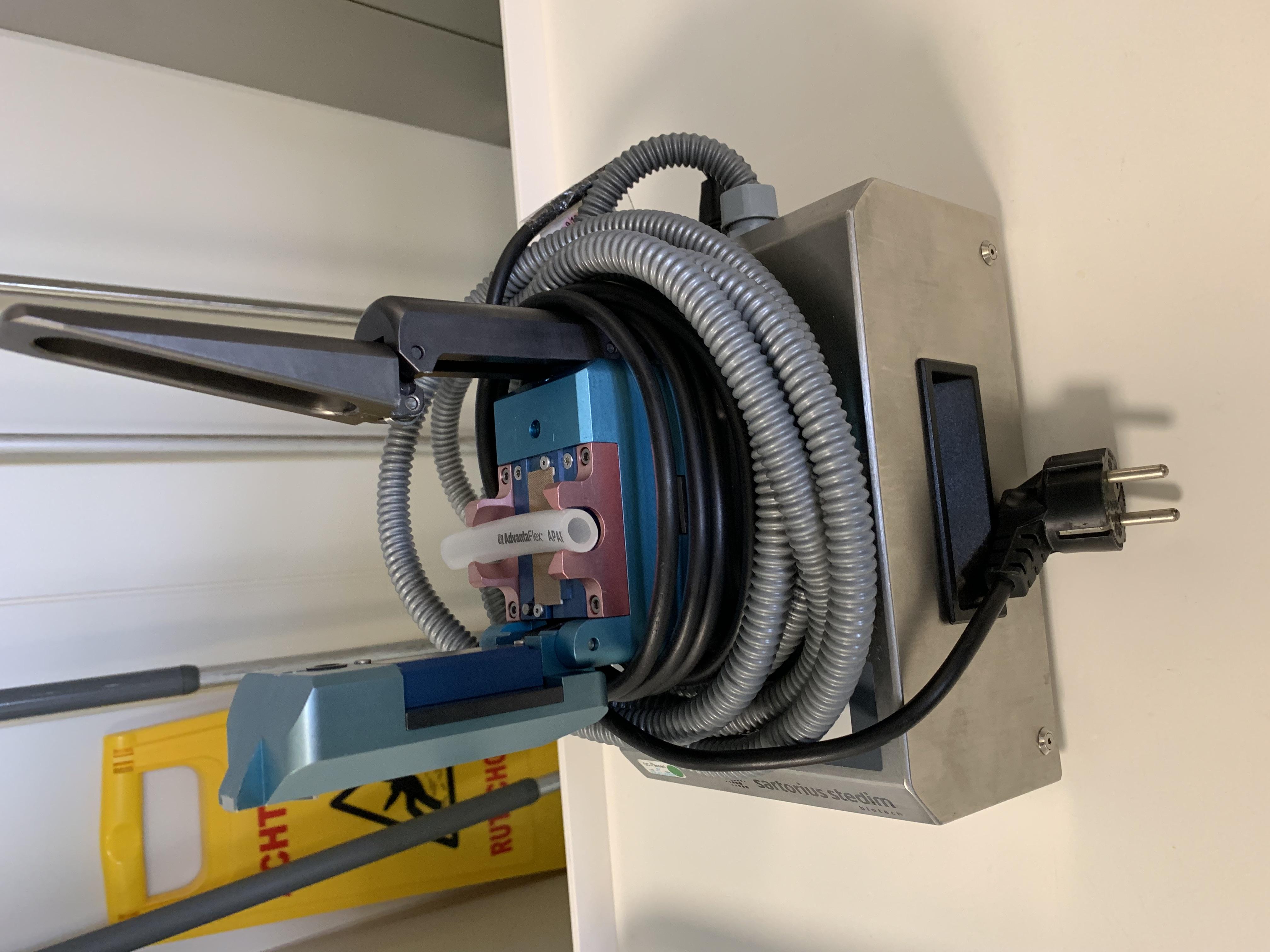 Used Hose Sealing Device - Sartorius - Biosealer - 01.048.GG