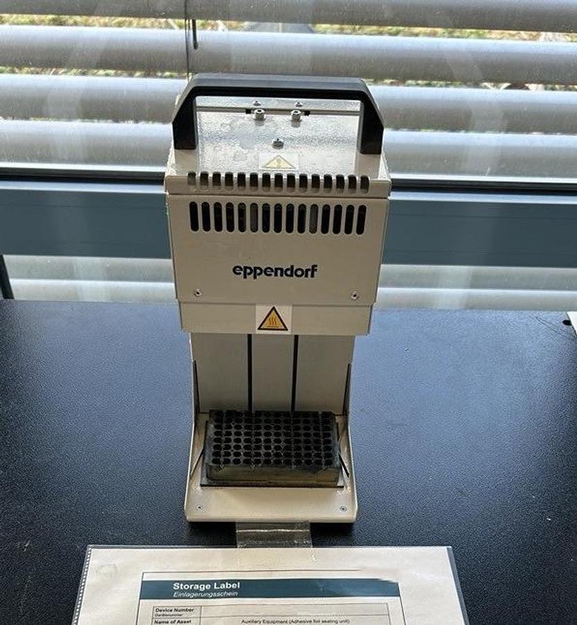 Used Adhesive Foil Sealing Unit - Eppendorf - Heat Sealer - BTH084