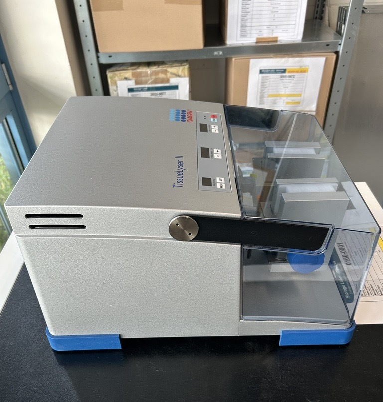 Used Tissue Treatment - Qiagen - Lyser II - BTH125