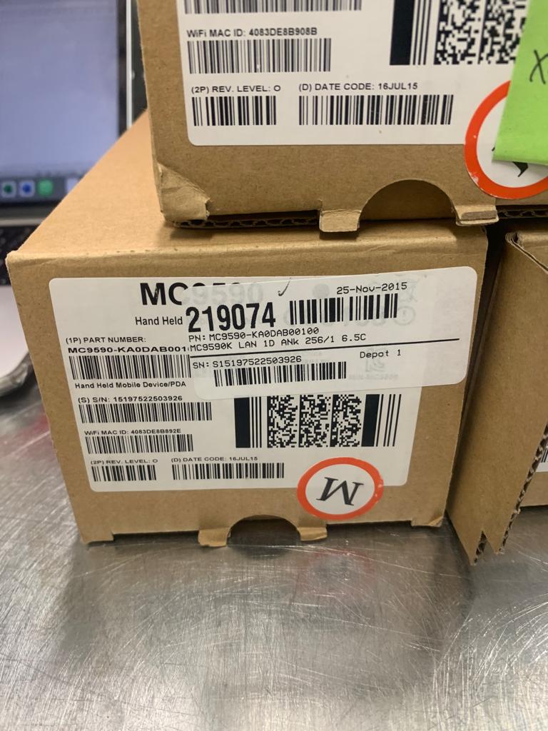 Used Digital Phone With the Battery - Motorola MC9590 Mobile Computer - X07.090