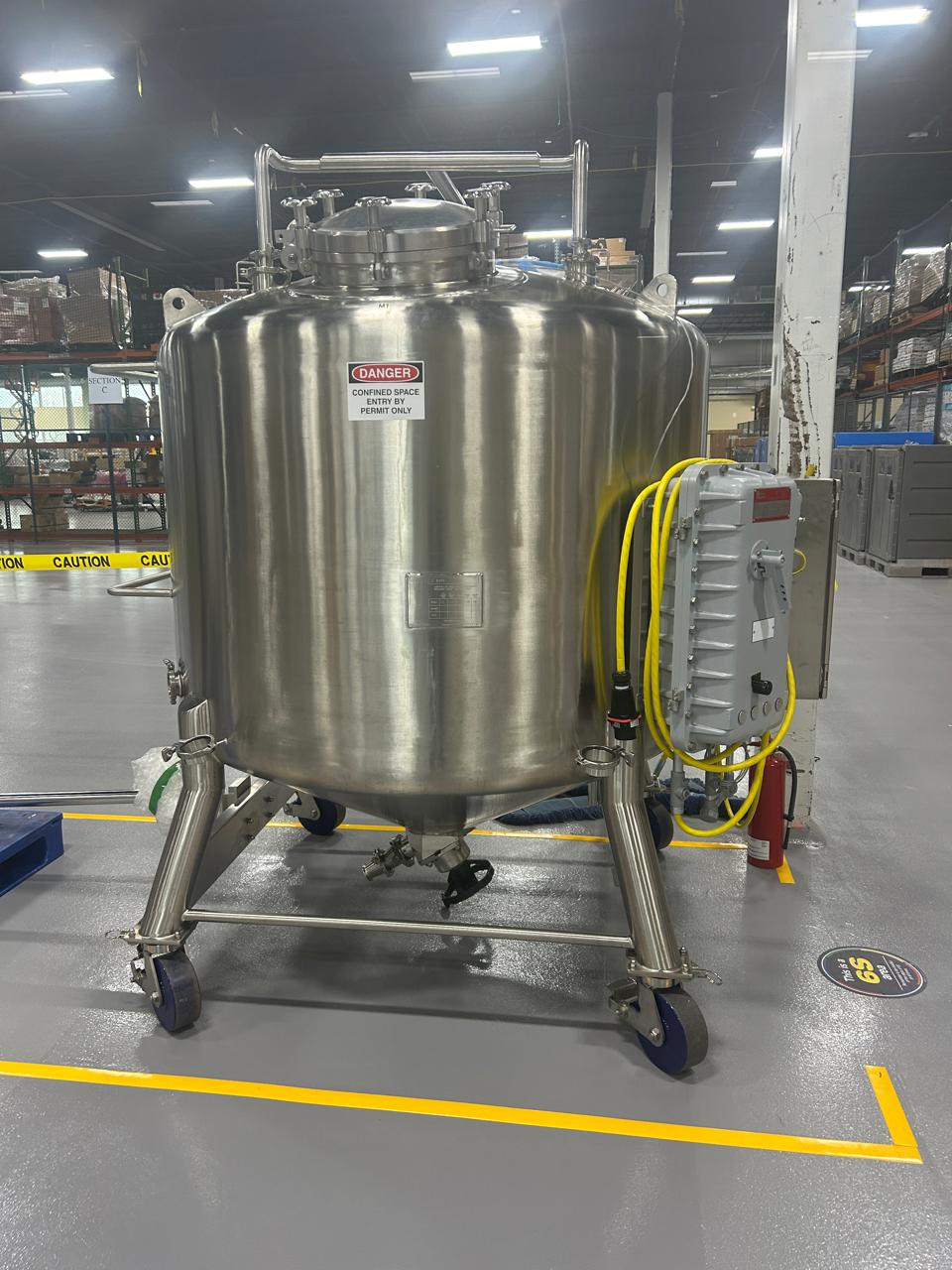 Used Steel-Pro Incorporated Mobile Tank With Agitator - T-29100