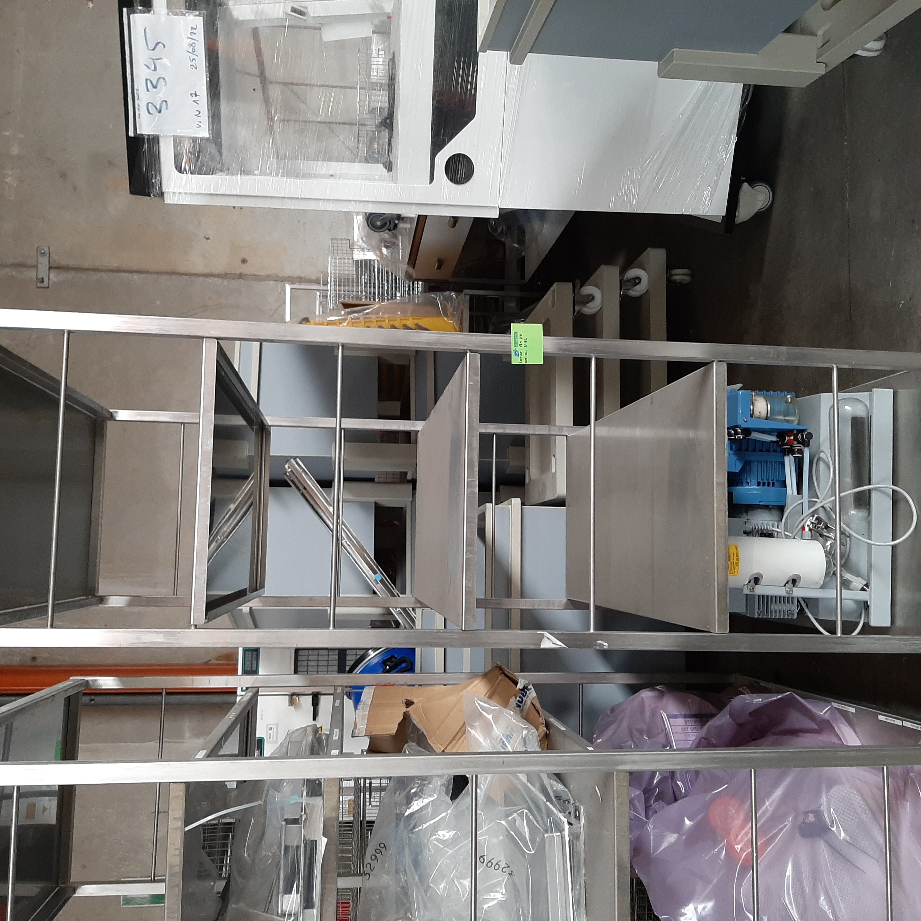 Used Vacuum Pump - DK3196