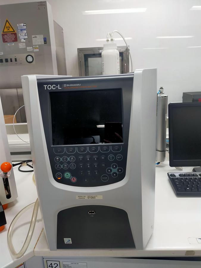 Used TOC Analyzer - Shimadzu - TOC L CSH - LC0235