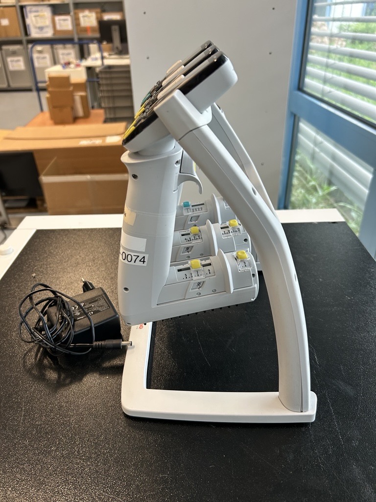 Used Pipet Multichannel >1000μl - Thermo Fisher - E1-Cliptip - BTH128