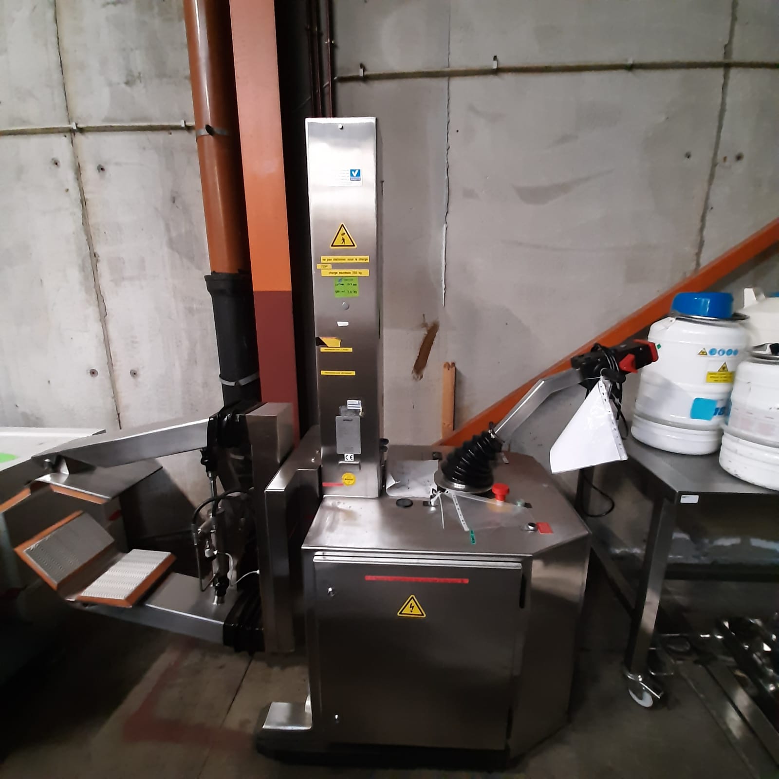 Used Lifting Trolley - 3277DK