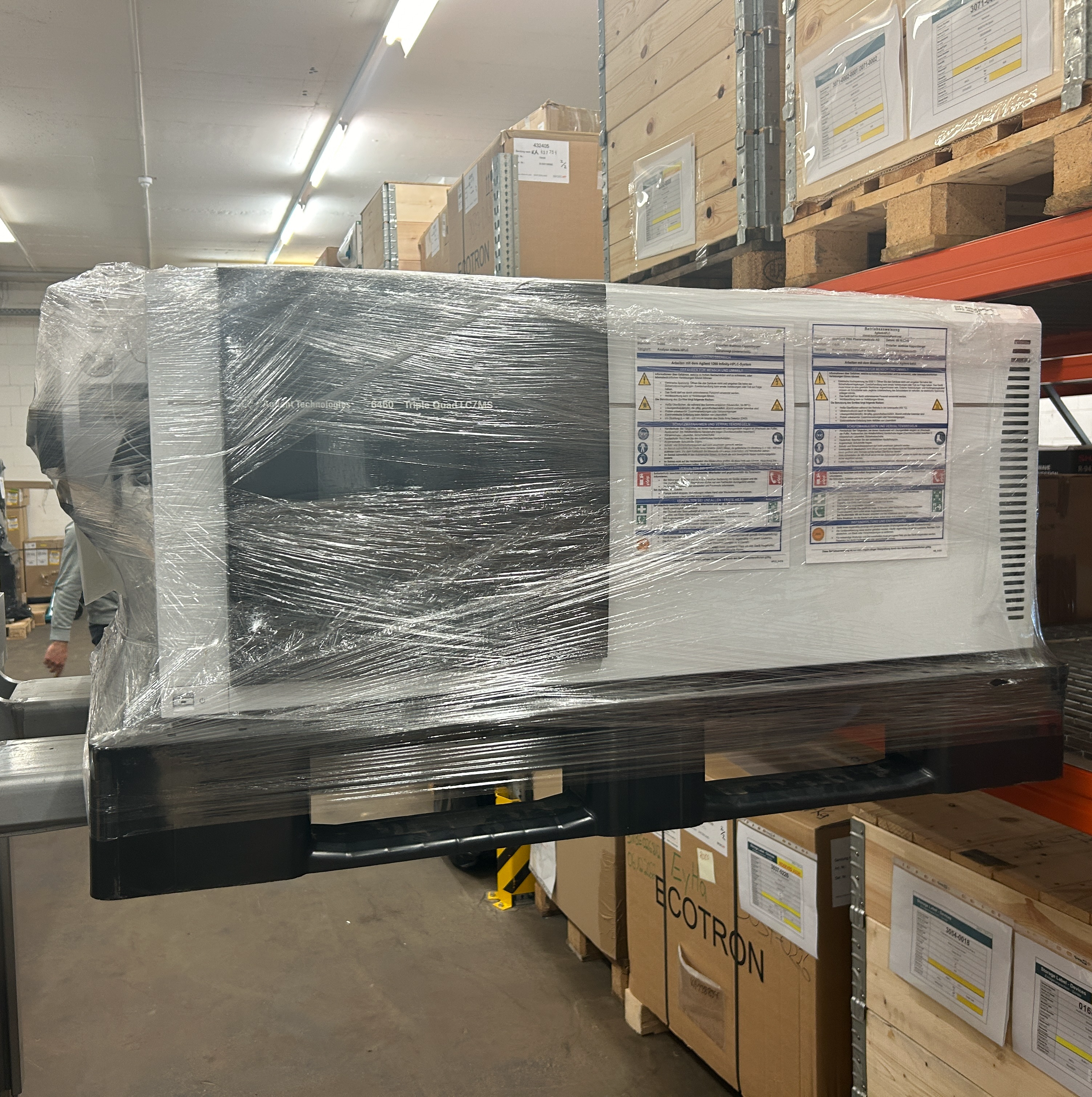 Used Spectrometer (Analytical HPLC) - Agilent - 6460 Triple Quad LC/MS - BTH194