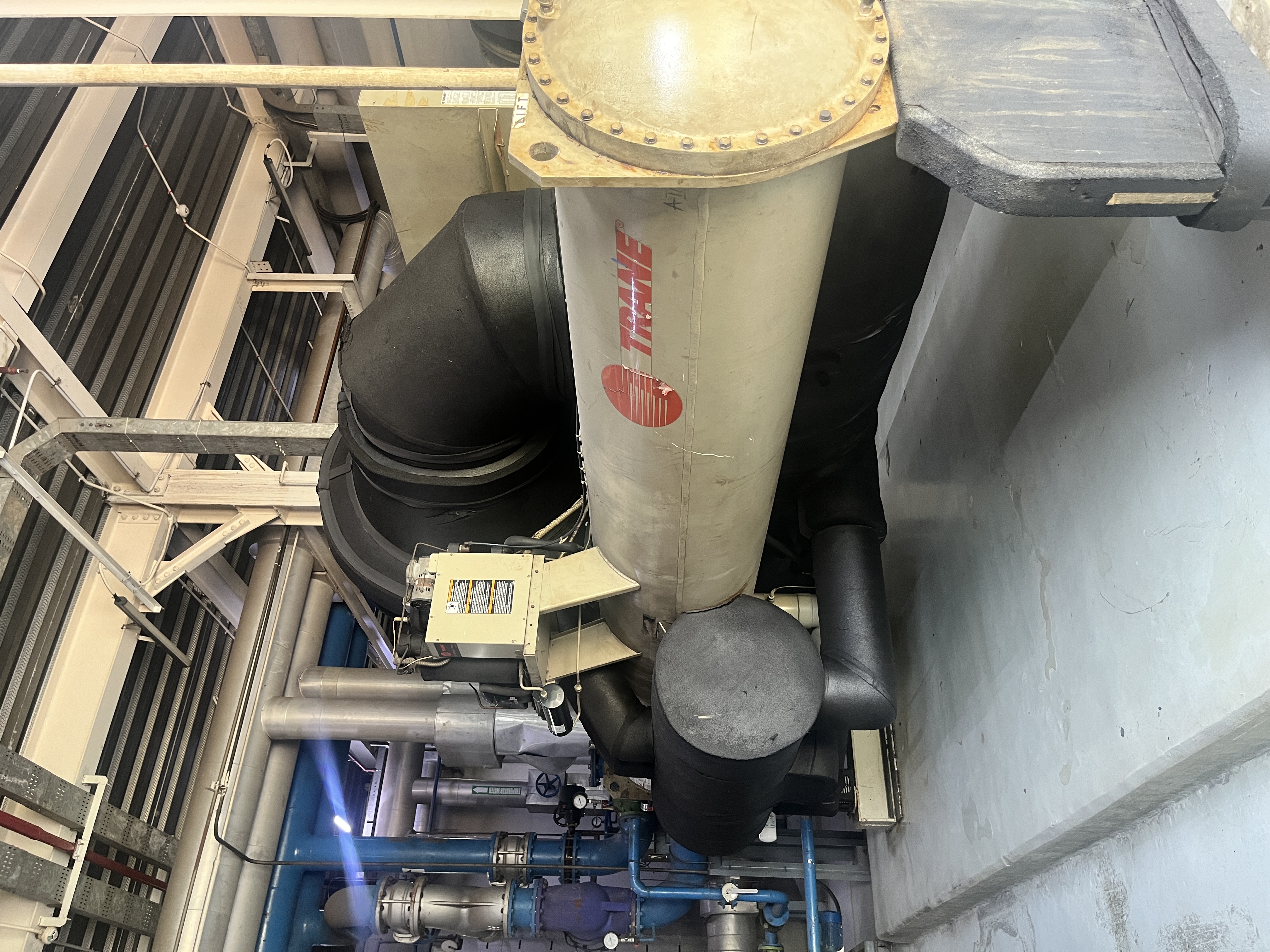 Used Chiller - Trane - CVHE420 - LC0200