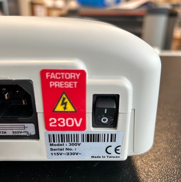 Used Electrophoresis Device - VWR - BTH176