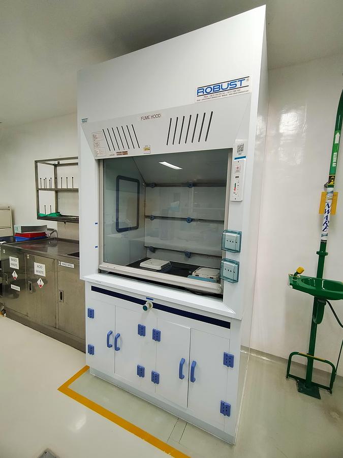 Used Fume Hood - Robust - FHPP 120 - LC0236