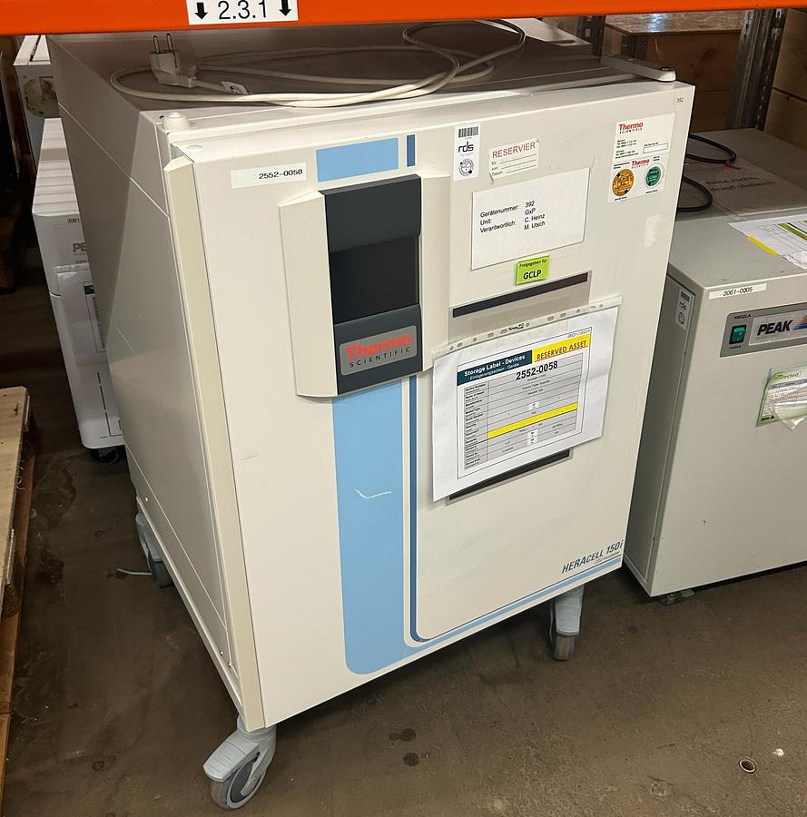 Used Incubator CO2 - Thermo Fisher Scientific - Heracell 10I - BTH012
