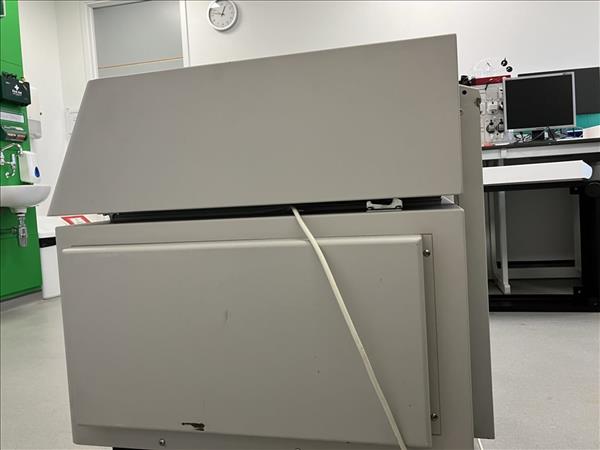 Used New Brunswick - Floorstanding Shaker Incubator