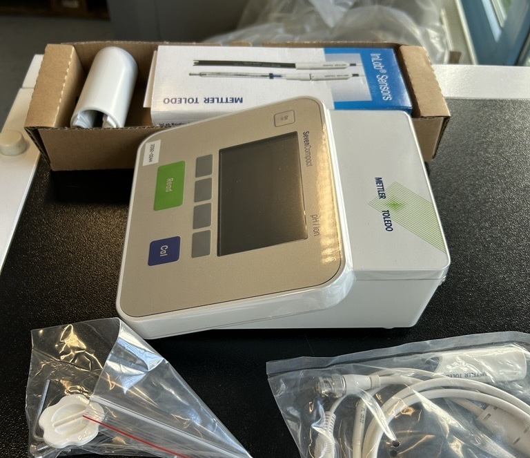 Used Ph-Meter - Mettler Toledo - Sevencompact PH/ION S220 - BTH092, BTH093