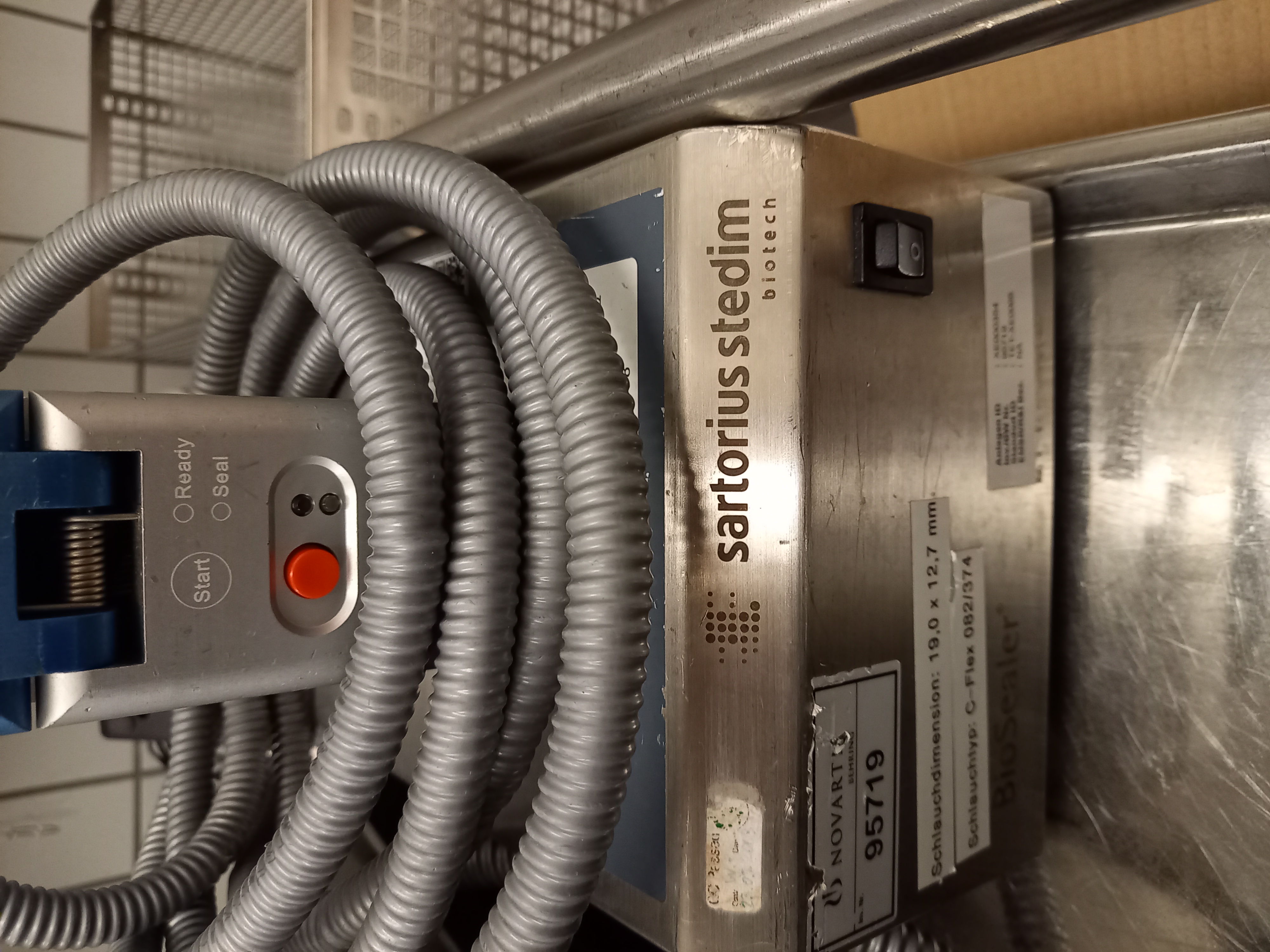 Used Hose Sealing Device - Sartorius Biosealer - 352172G