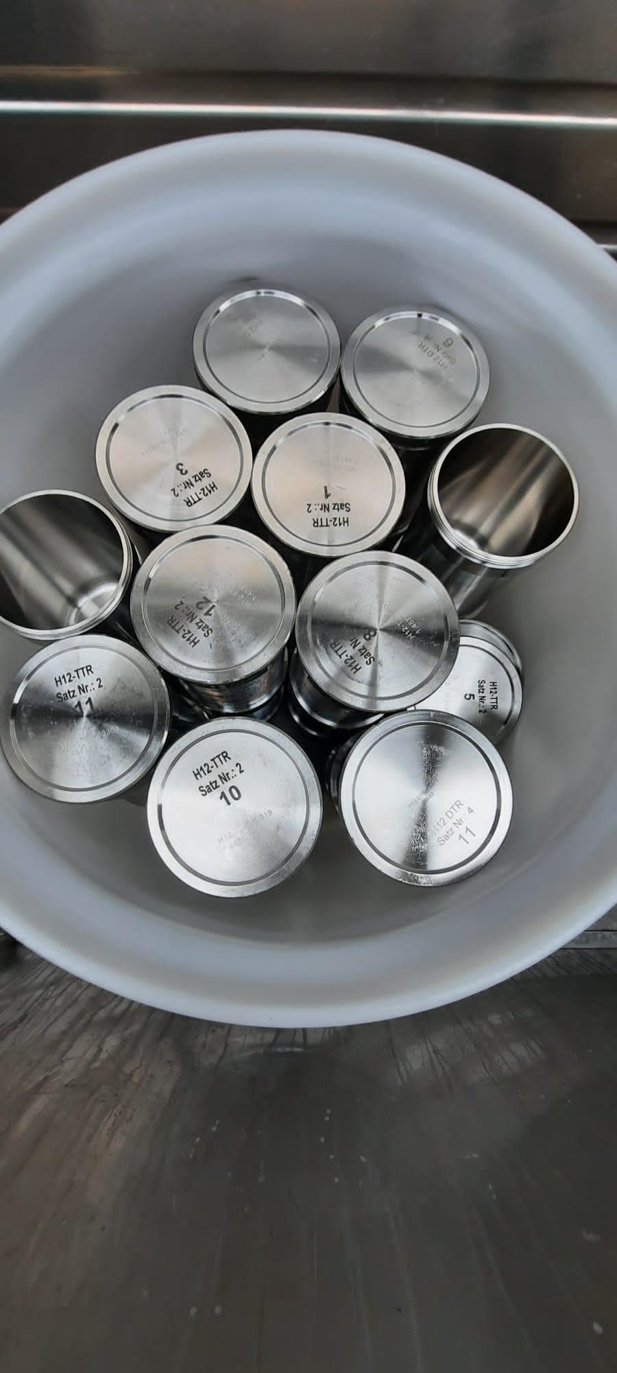 Used Beakers - BEGE01