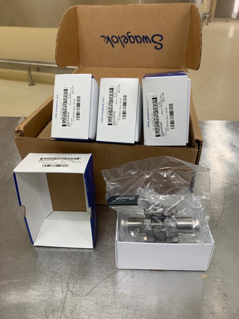 Used 60 Series Ball Valve - Swagelok - X07.018-X07.019