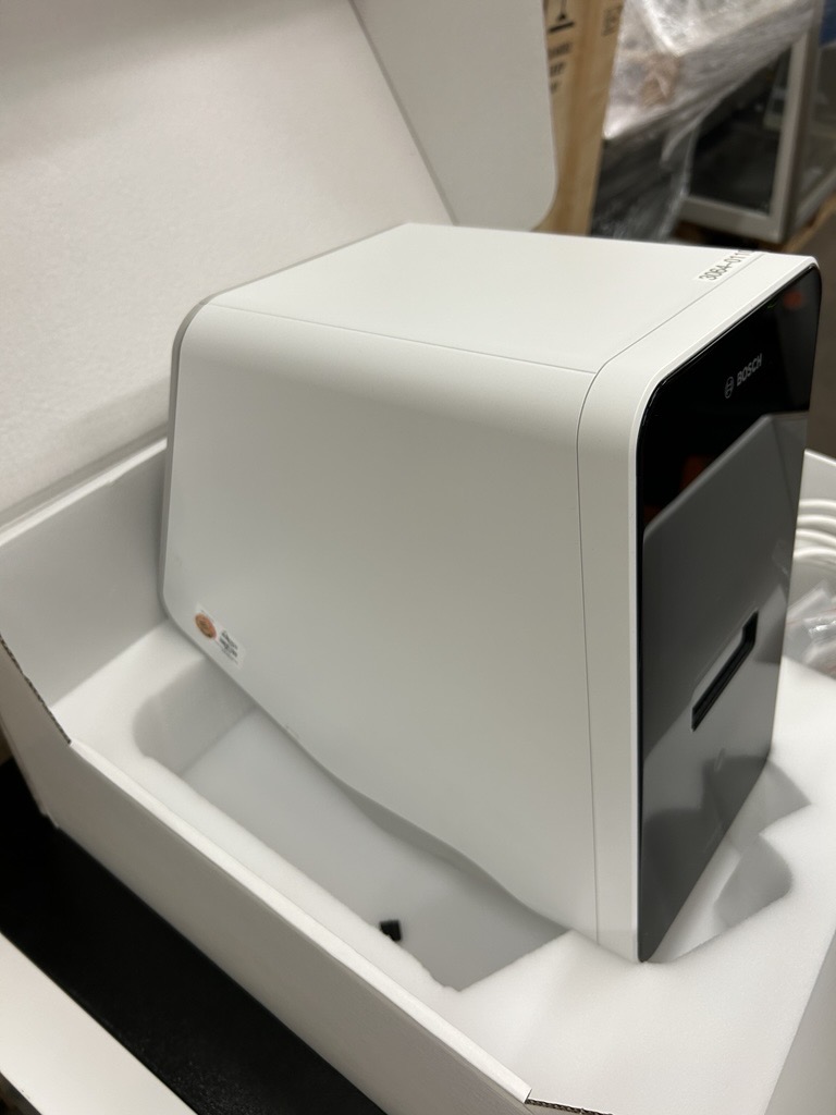 Used PCR Rapid Test - Bosch Healthcare Solusions - Vivalytics One - BTH171, BTH172