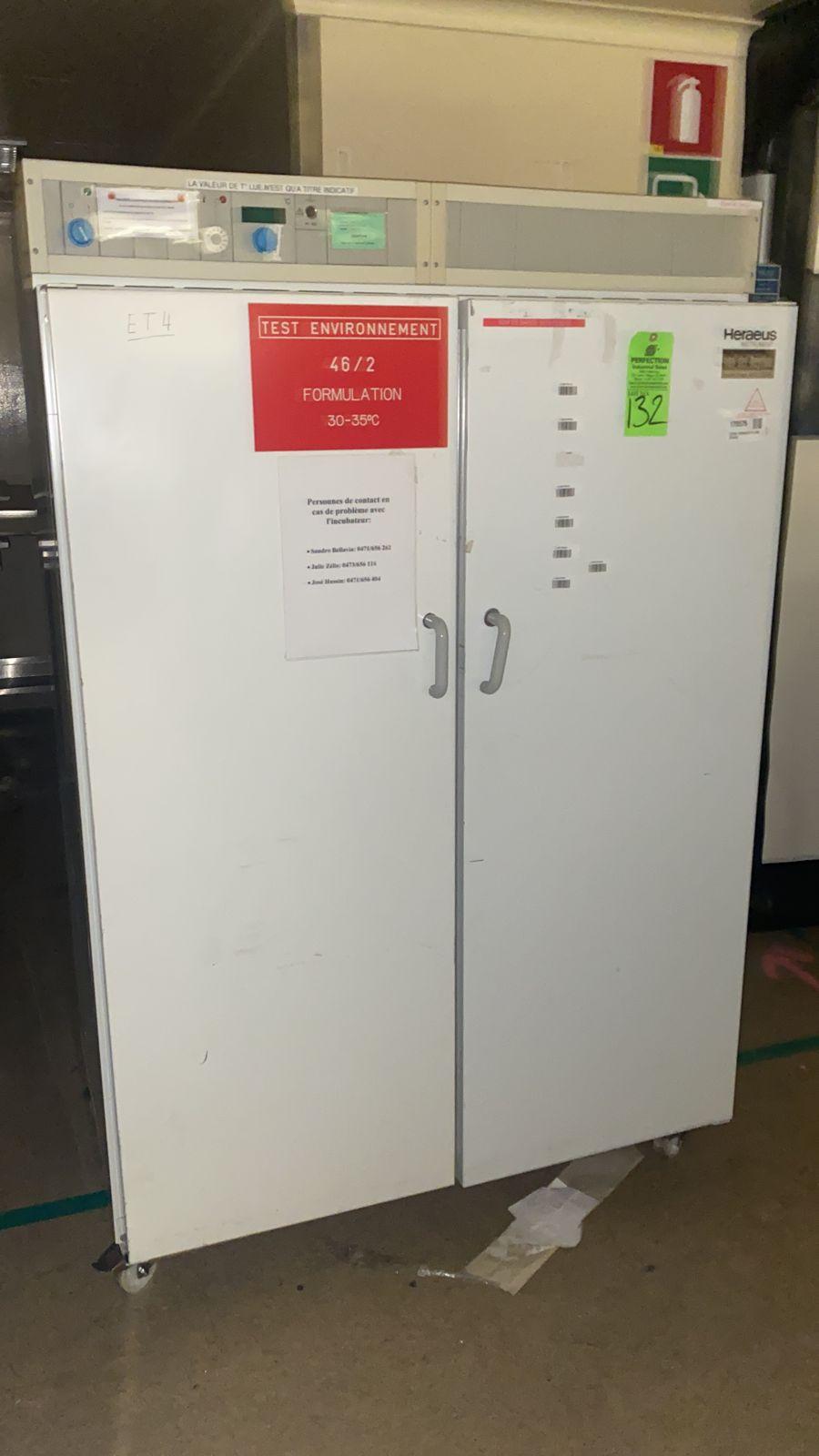 Used Incubator - Heraeus - B 6760 - 46.03.008.GR