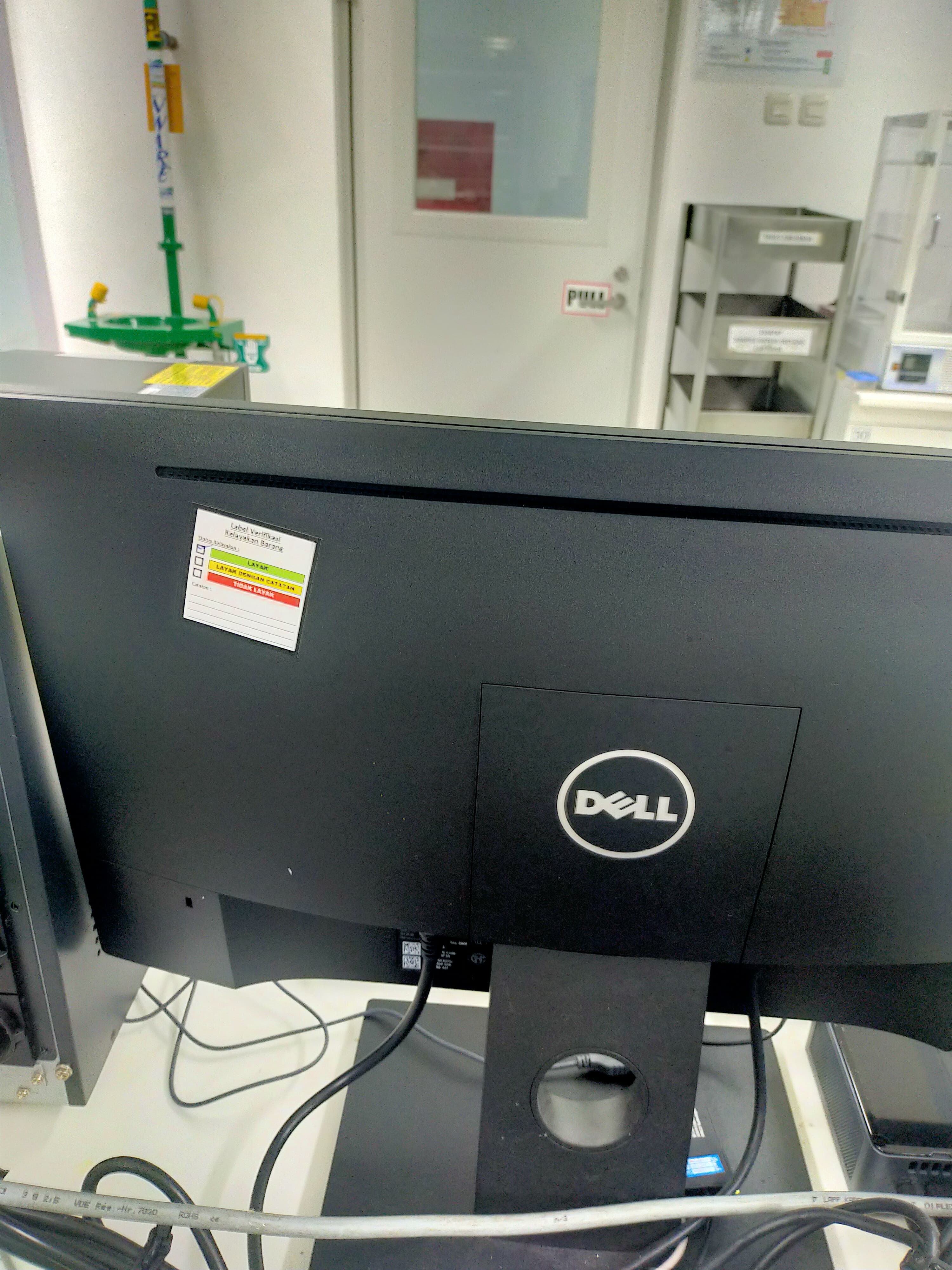 Used Spectrophotometer - Shimadzu - UV 1900I - LC0253