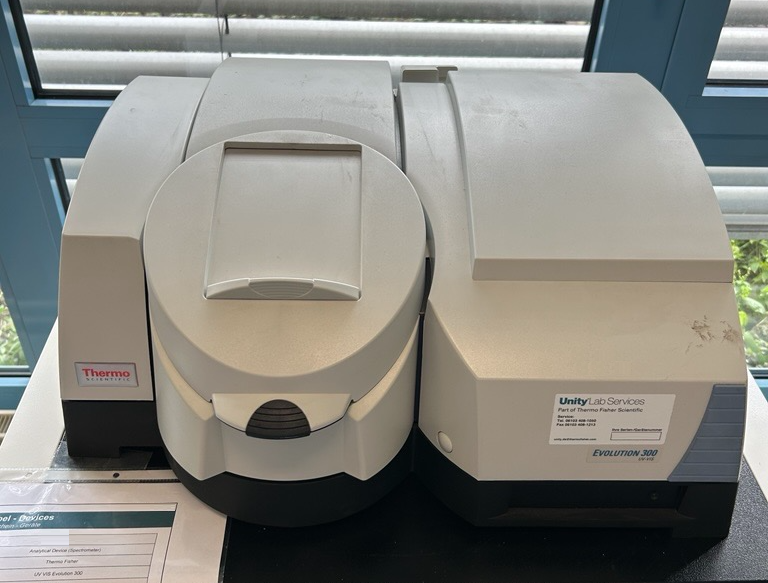 Used Spectrometer - Thermo Fisher - UV Vis Evolution 300 - BTH026