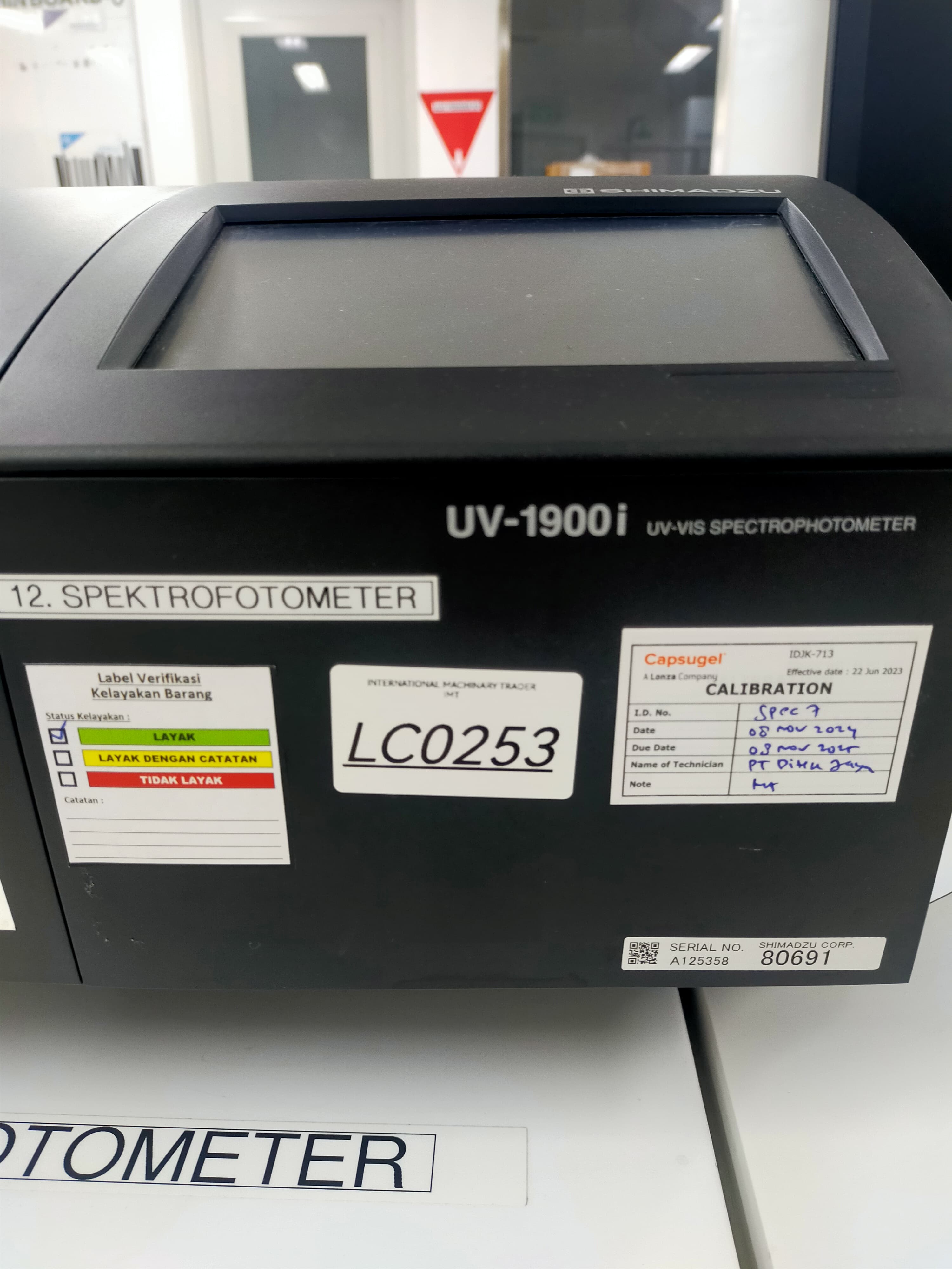 Used Spectrophotometer - Shimadzu - UV 1900I - LC0253