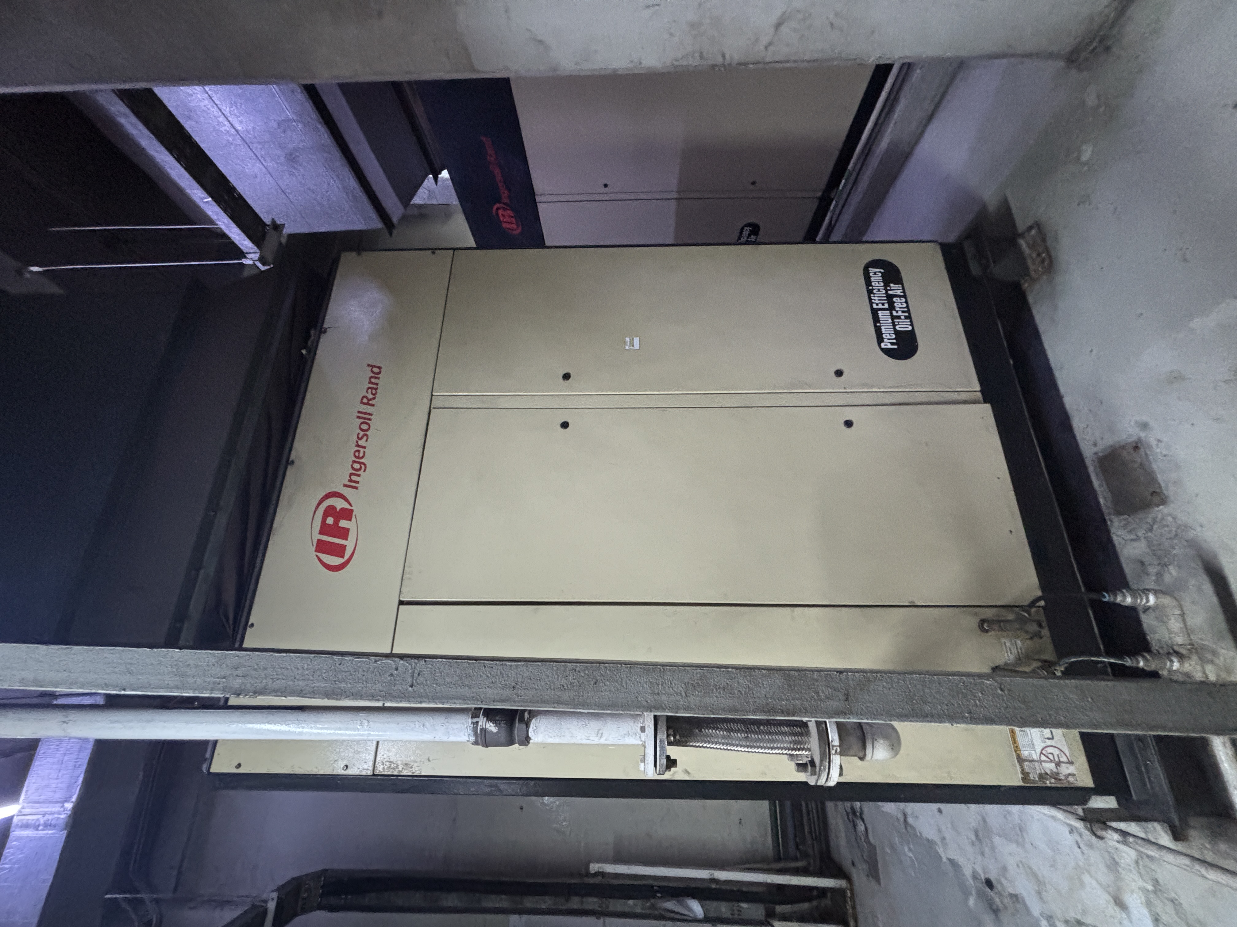 Used Compressor - Ingersoll-Rand - IRN160k Of Rotary - LC0180