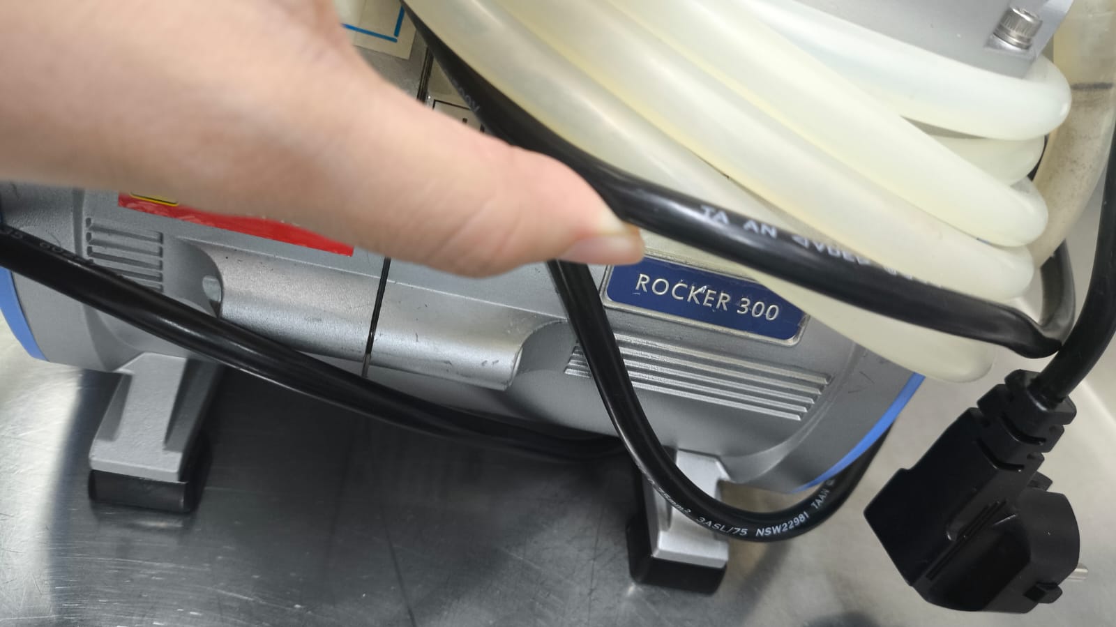 Used Vacuum Pump For Membrane Filter Analysis - Rocker - Rocker 300 - LC0306