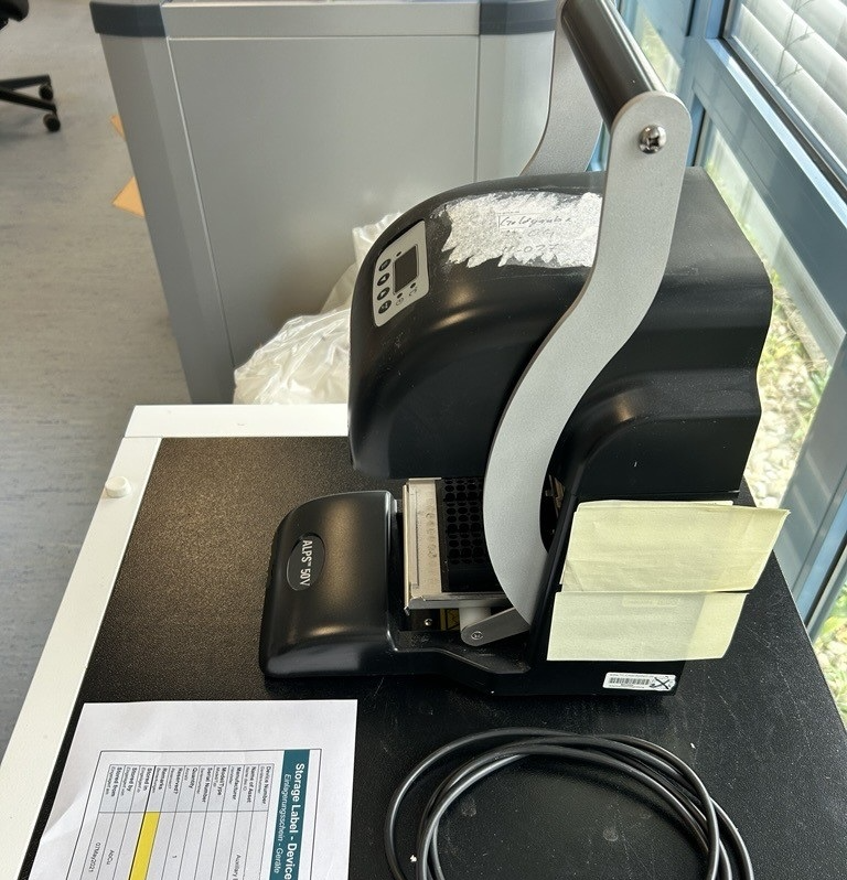 Used Adhesive Foil Sealing Unit - Thermo Electron - ALPS 50V - BTH033