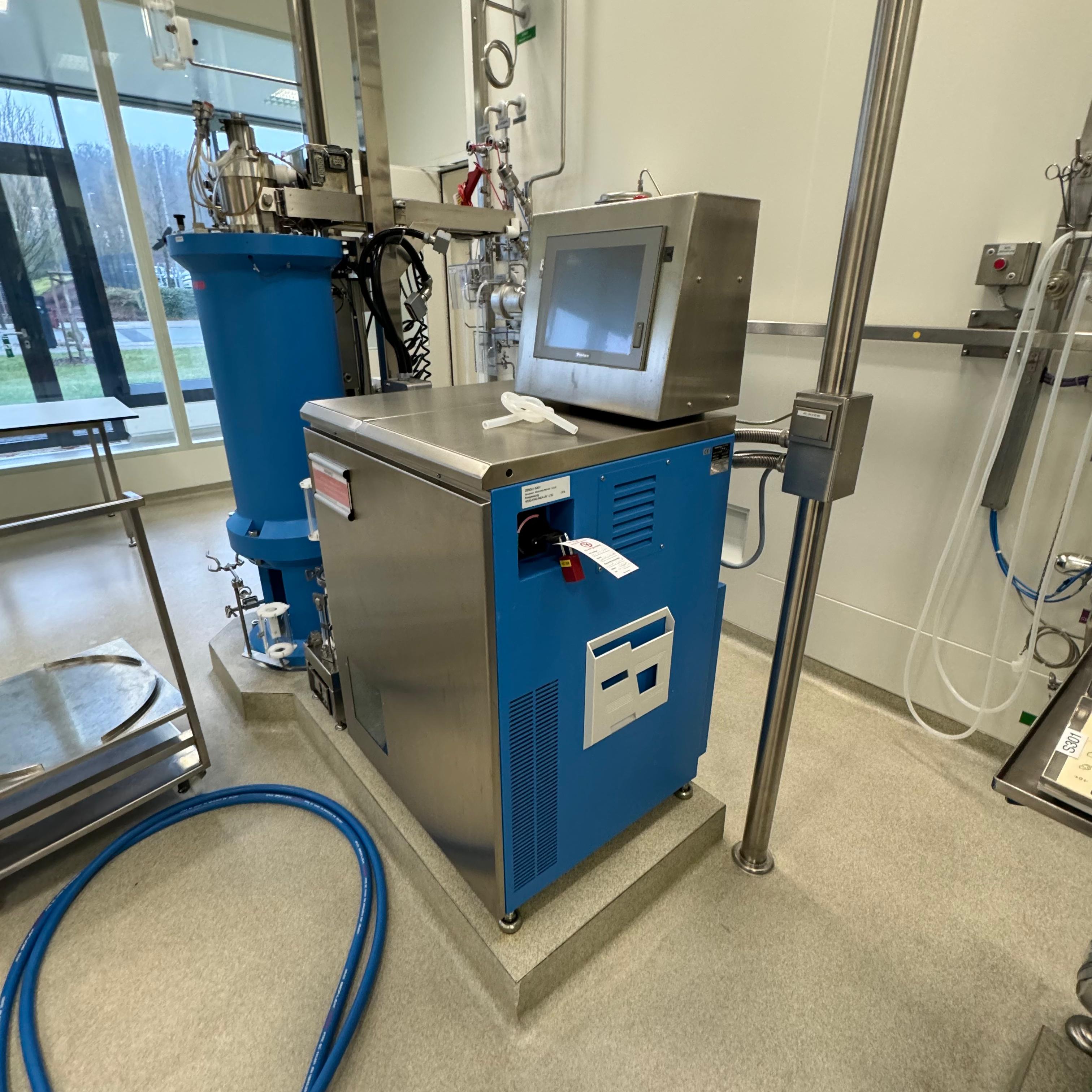 Used Density Gradient Ultracentrifuge - Hitachi Koki - CC40 - GR021-GR024