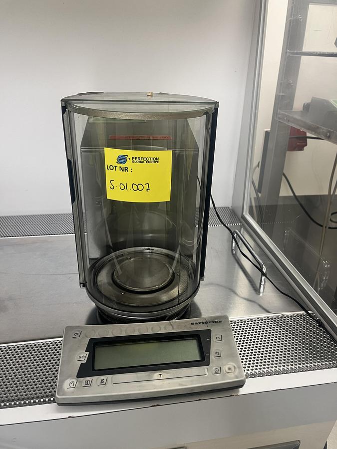 Used Balance - Sartorius - S.01.007