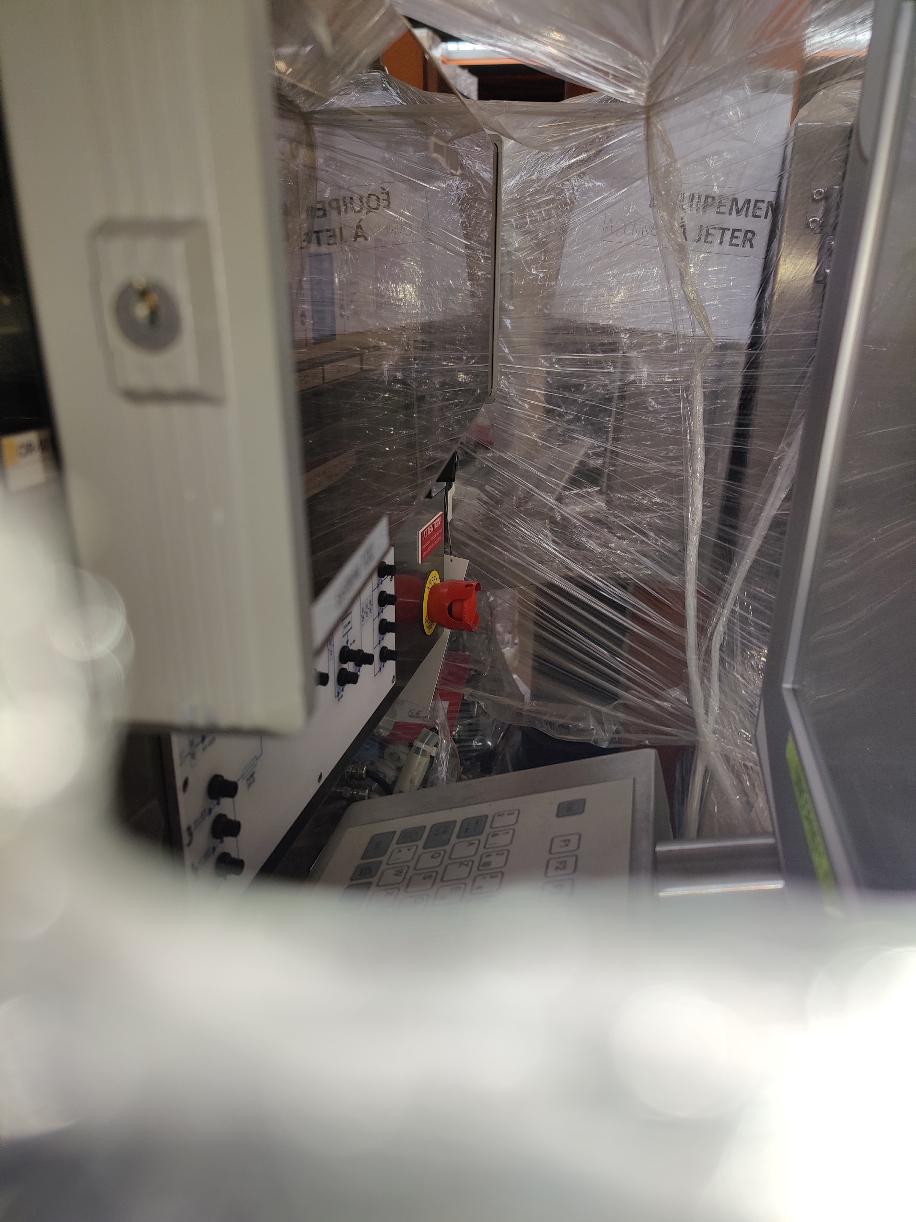 Used Chromatography Tower - Amersham Pharmacia Biotech - BPS 1032 - DK2698.WG