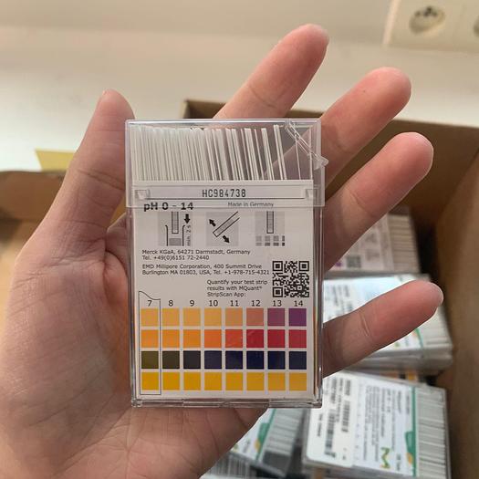 Used Mquant PH-Indicator Strips (100 Tests) - X07.152