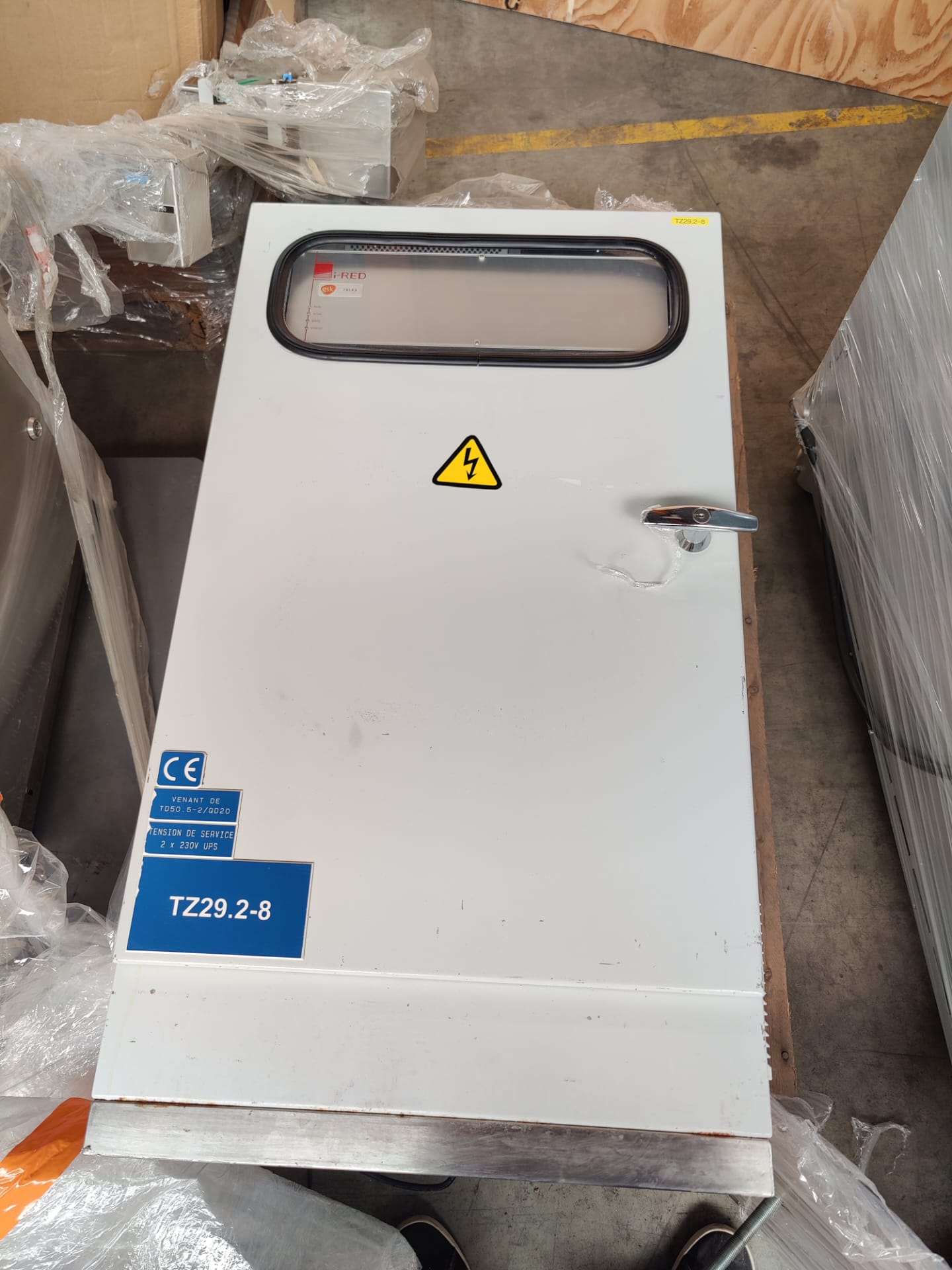Used Alimentation UPS, Feeding UPS, Conveyor - DK2277