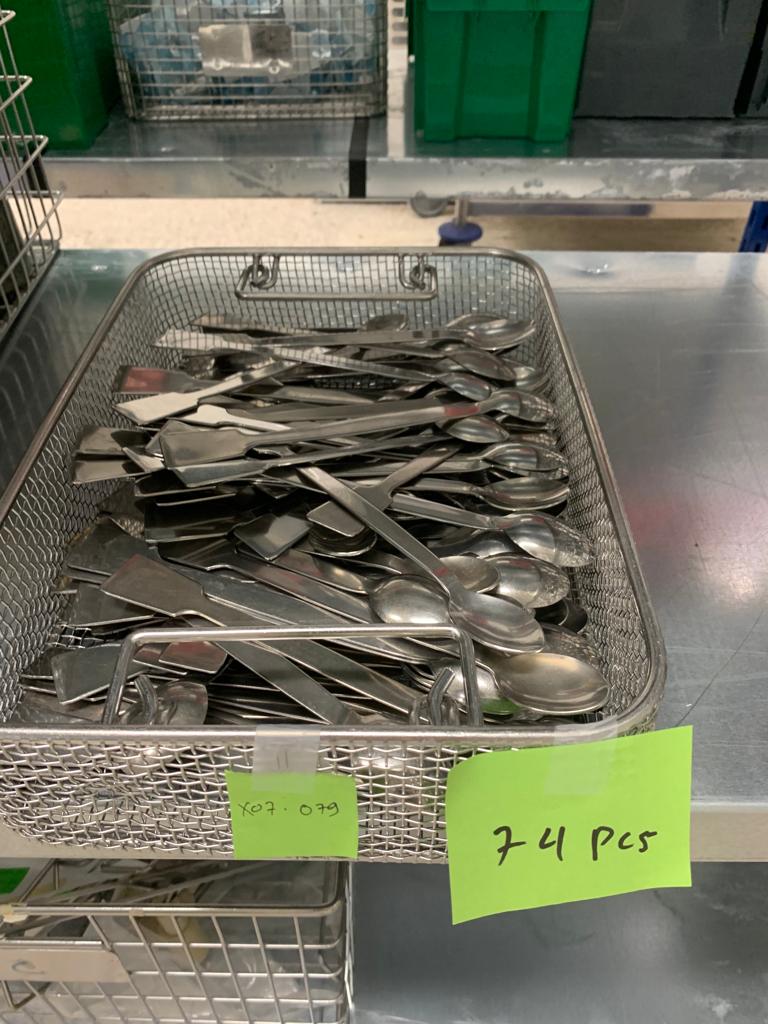 Used Spoon Spatulas - X07.079