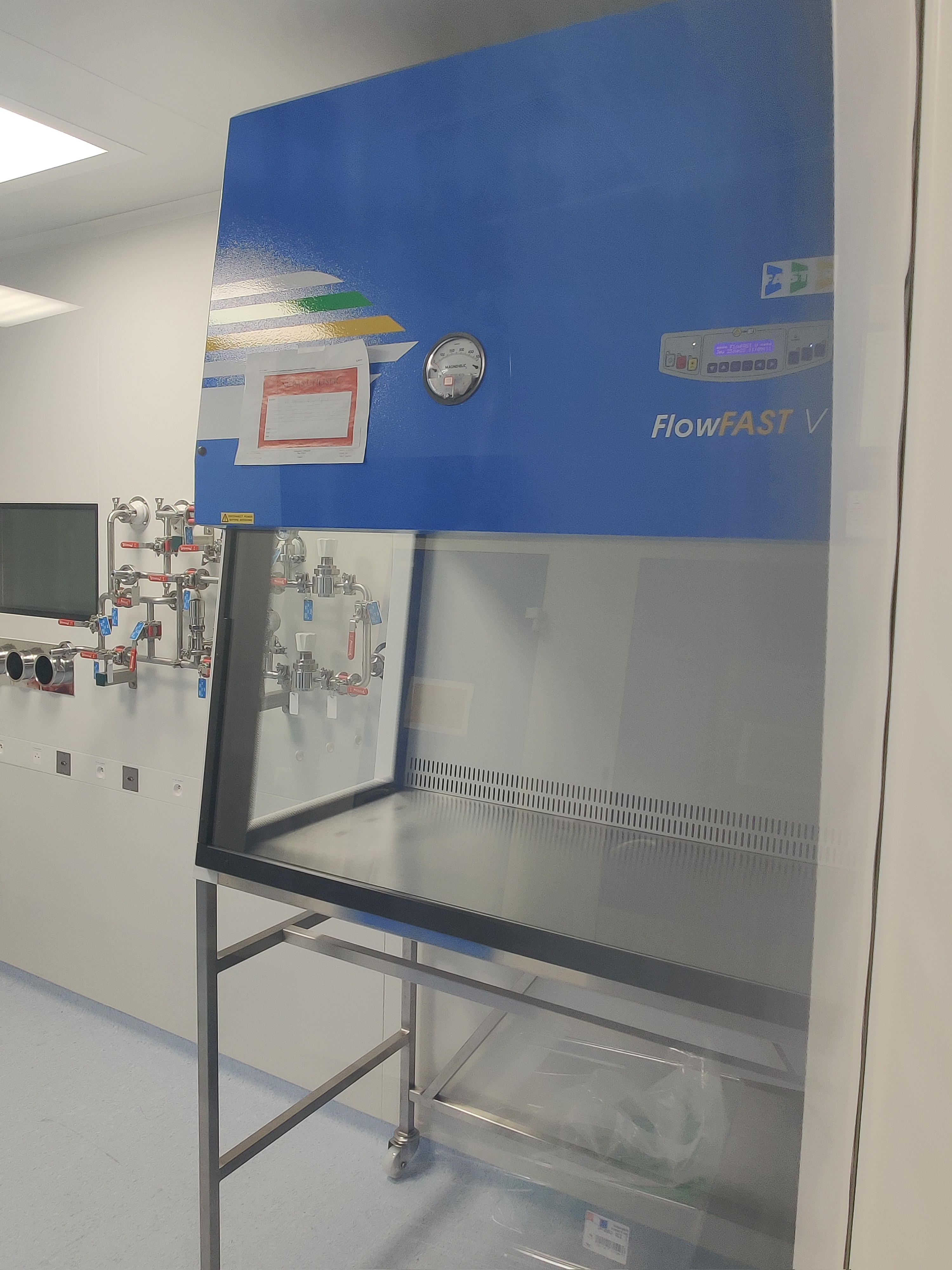 Used Laminar Flow - Flowfast V12 - 064.SF