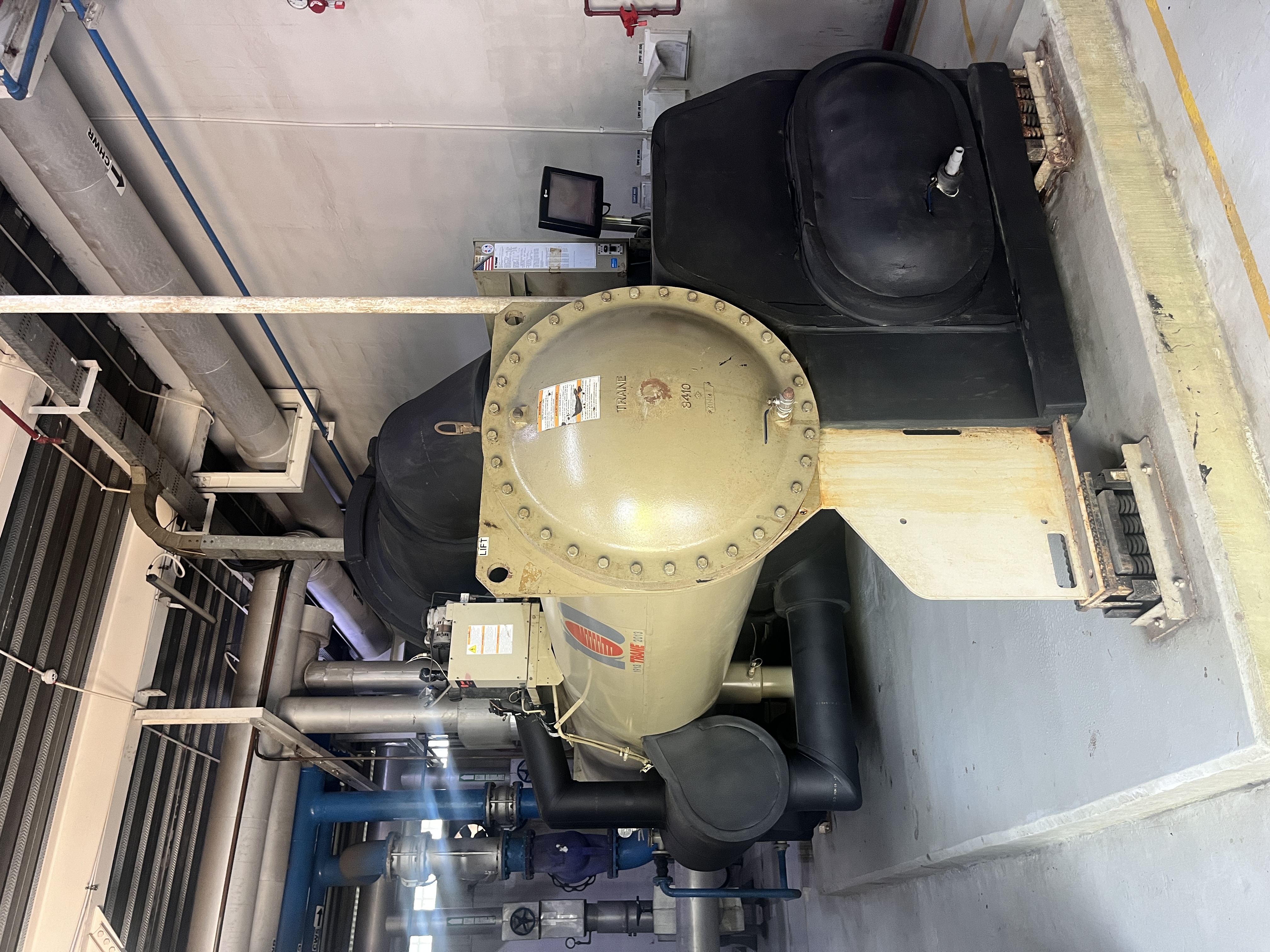 Used Chiller - Trane - CVHE420 - LC0199