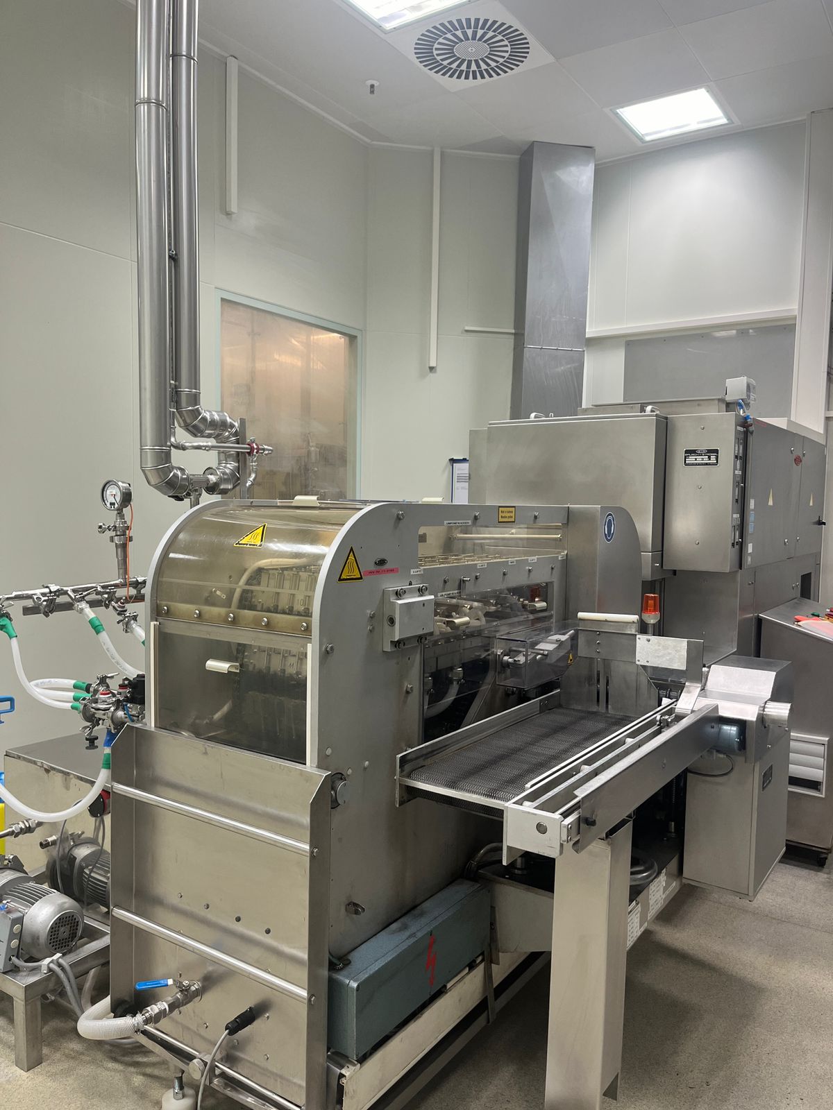 Used Filling Line 4 - Bausch + Strobel - AEWO18