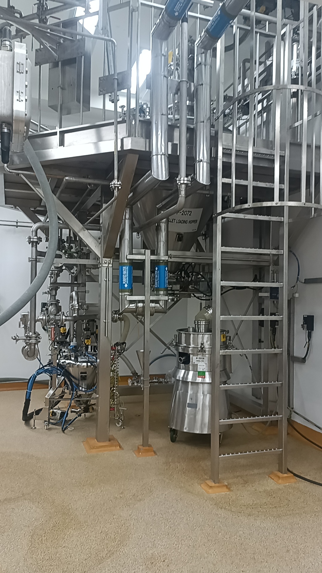 Used Pellet Loading Hopper - Dietrich Engineering Consultants SA - SG080