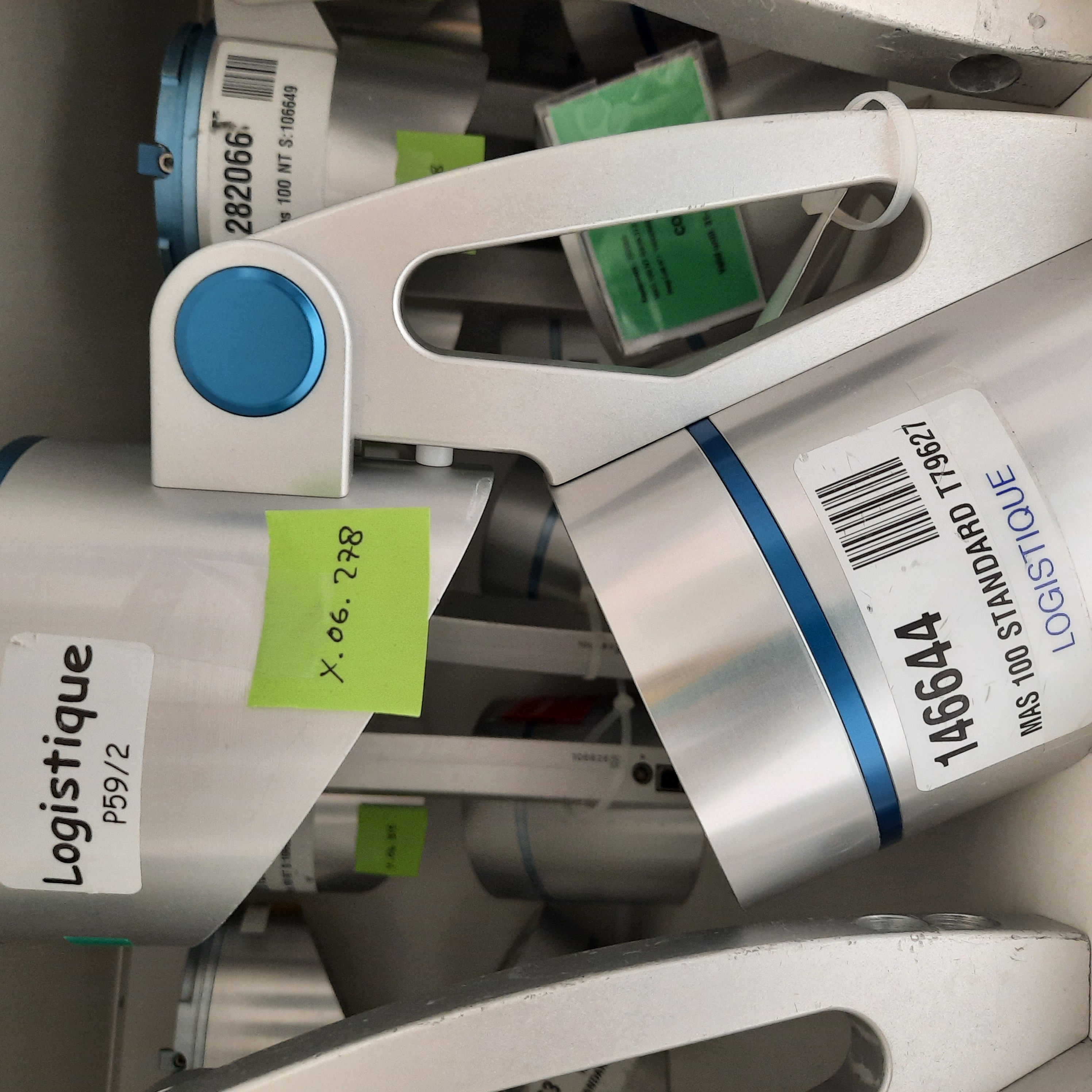 Used Microbiological Air Sampler - Merck Mass 100 - X.06.275-X.06.280